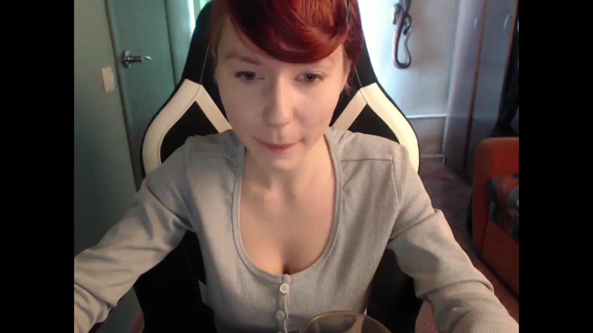 Gallery image thumbnail from NikiFoks18's myfreecams stream on, 03/23/2025, 06:18 image 10 of 20