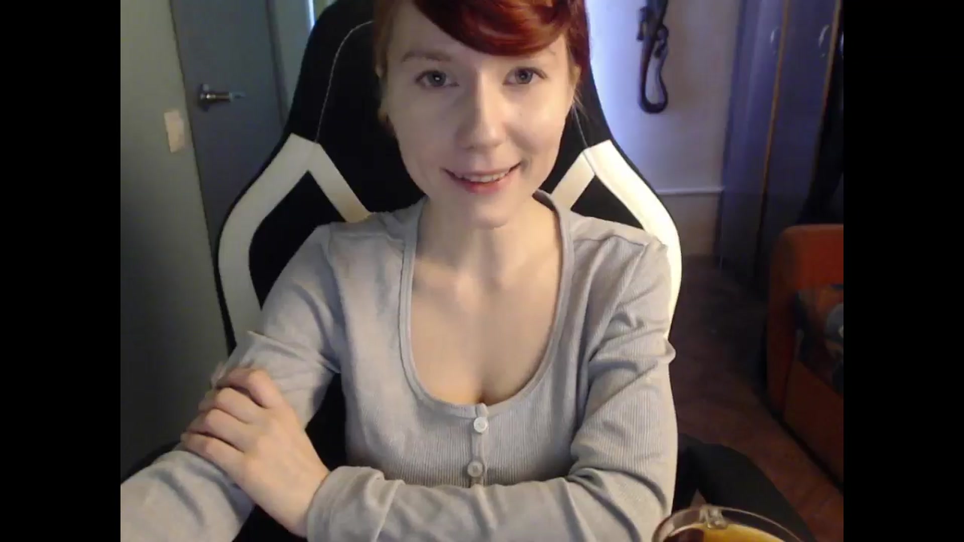 Gallery image thumbnail from NikiFoks18's myfreecams stream on, 03/23/2025, 08:41 image 3 of 20