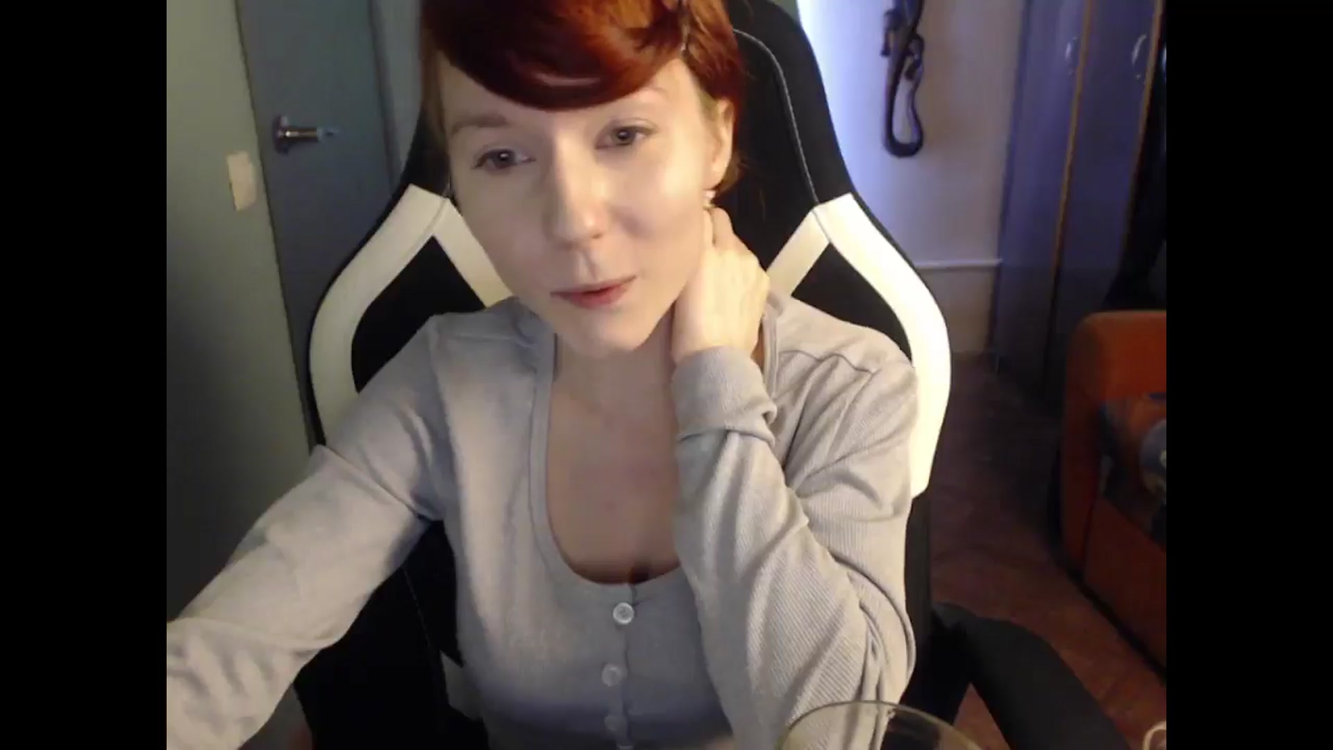 Gallery image thumbnail from NikiFoks18's myfreecams stream on, 03/23/2025, 08:41 image 11 of 20