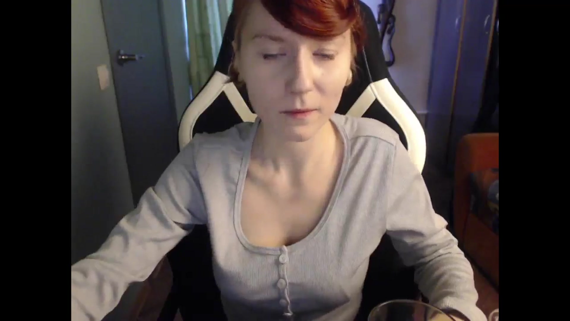 Gallery image thumbnail from NikiFoks18's myfreecams stream on, 03/23/2025, 08:41 image 18 of 20