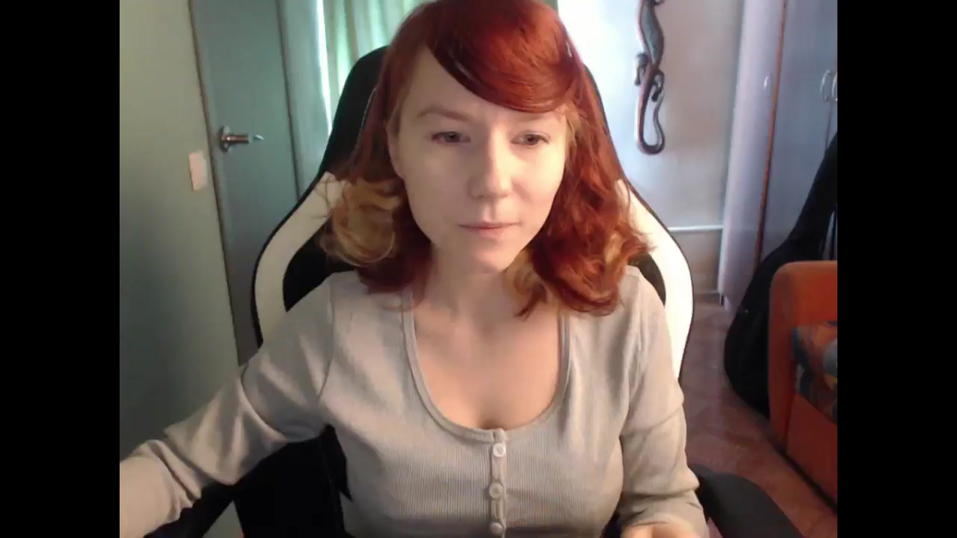 Gallery image thumbnail from NikiFoks18's myfreecams stream on, 03/25/2025, 06:41 image 1 of 20