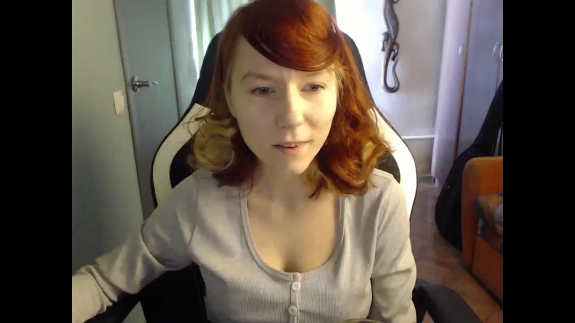 Gallery image thumbnail from NikiFoks18's myfreecams stream on, 03/25/2025, 06:41 image 4 of 20