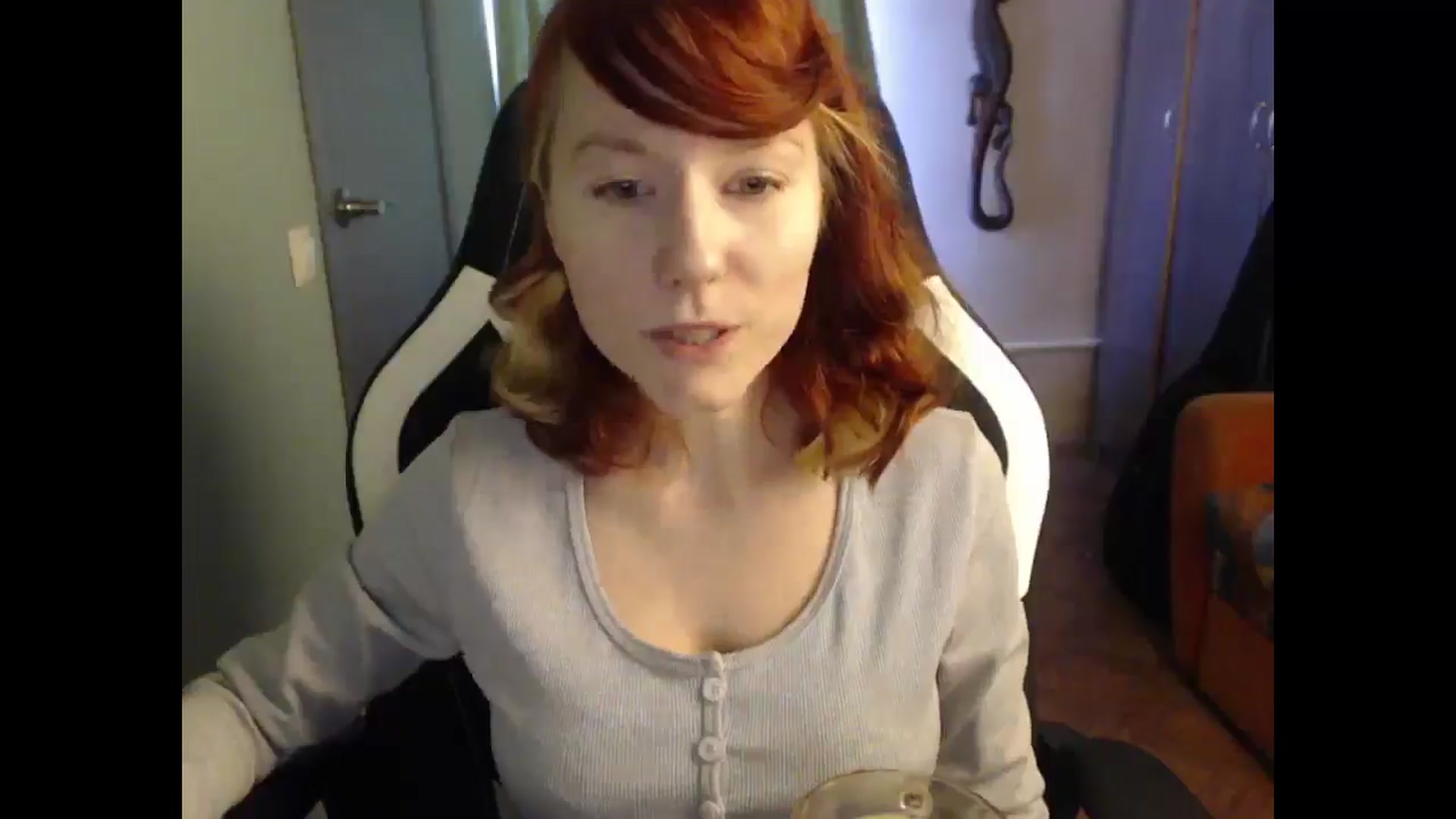 Gallery image thumbnail from NikiFoks18's myfreecams stream on, 03/25/2025, 09:27 image 9 of 20