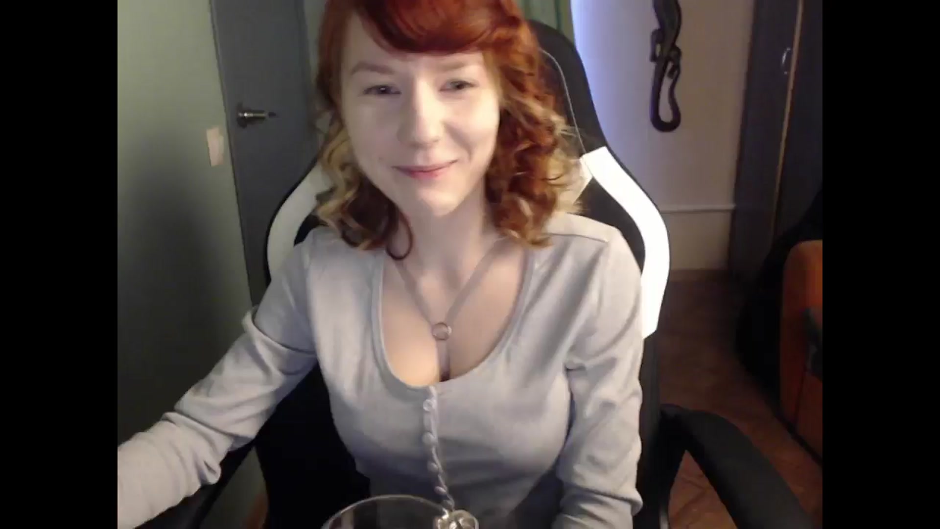 Gallery image thumbnail from NikiFoks18's myfreecams stream on, 03/27/2025, 04:05 image 2 of 20