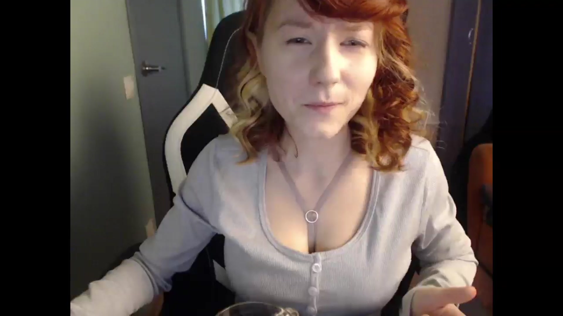 Gallery image thumbnail from NikiFoks18's myfreecams stream on, 03/27/2025, 04:05 image 9 of 20