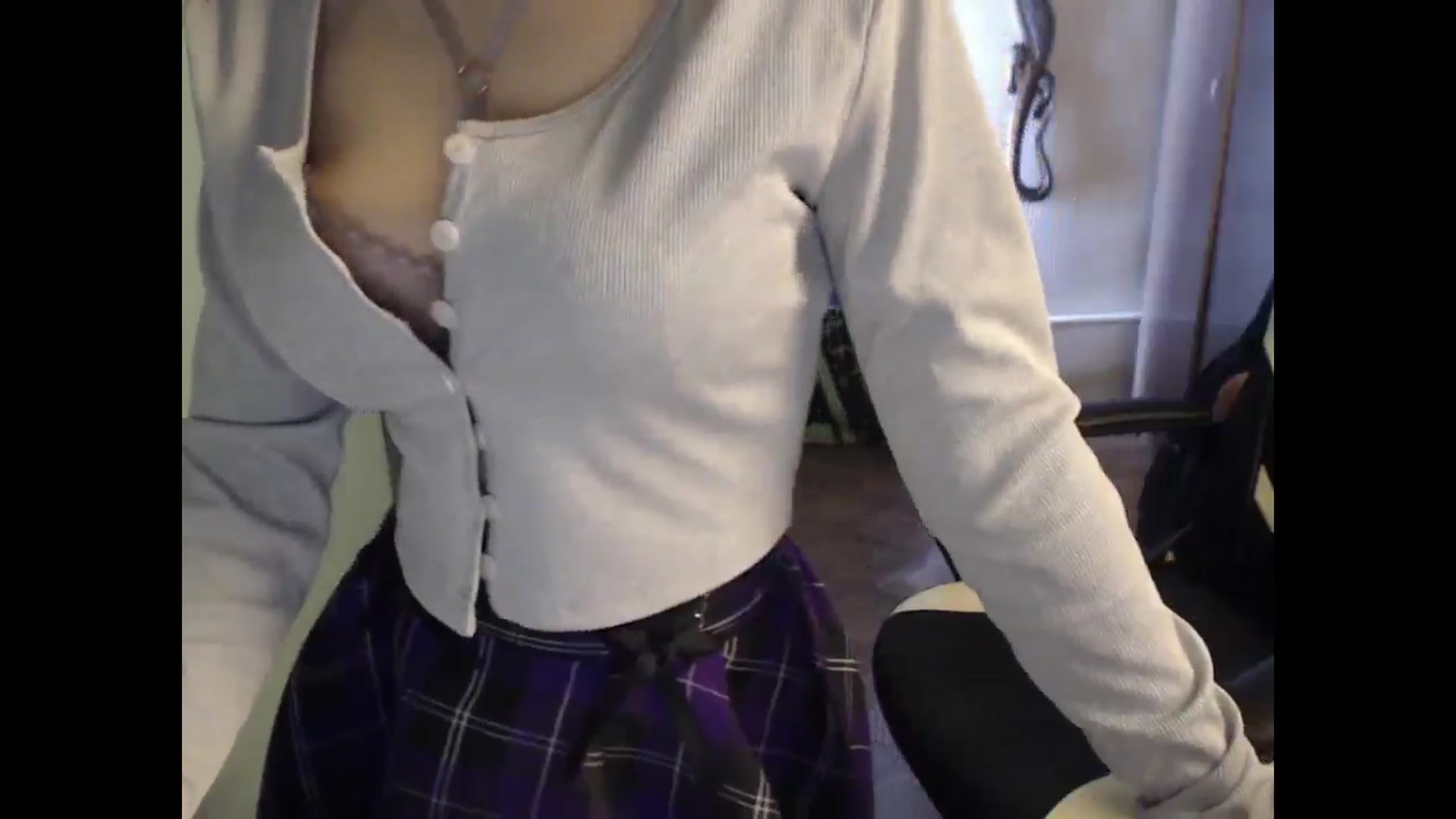 Gallery image thumbnail from NikiFoks18's myfreecams stream on, 03/27/2025, 06:42 image 18 of 20