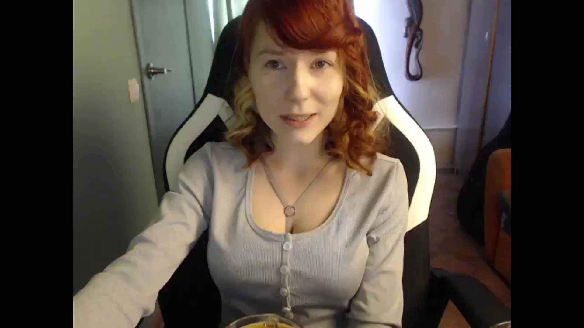 Gallery image thumbnail from NikiFoks18's myfreecams stream on, 03/27/2025, 06:42 image 1 of 20