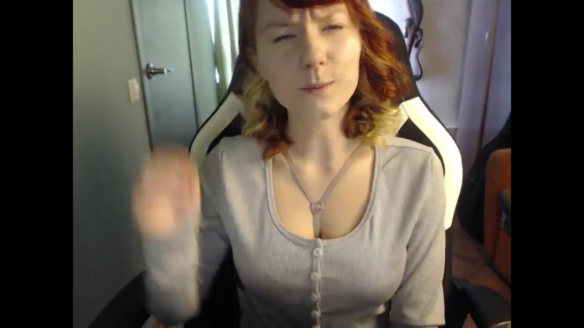 Gallery image thumbnail from NikiFoks18's myfreecams stream on, 03/27/2025, 06:42 image 5 of 20