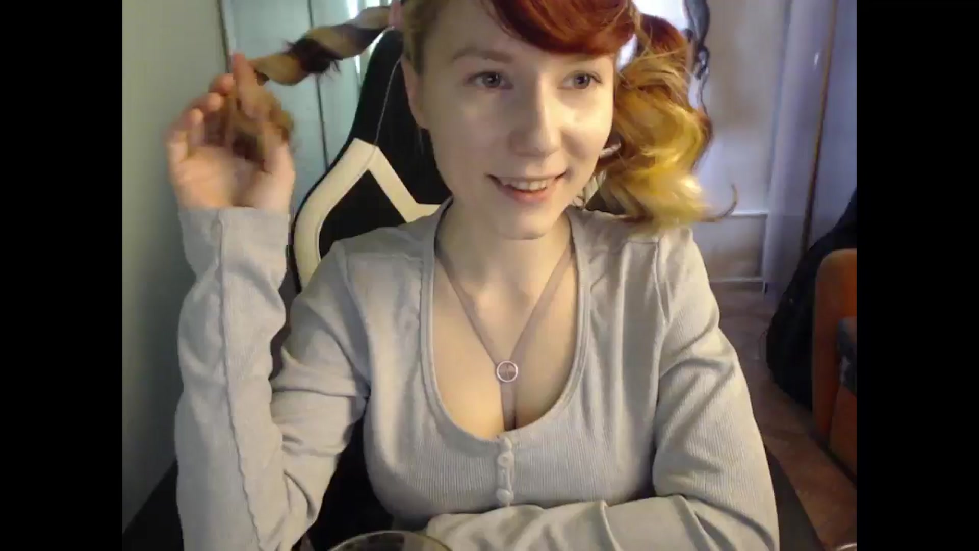 Gallery image thumbnail from NikiFoks18's myfreecams stream on, 03/27/2025, 06:42 image 11 of 20
