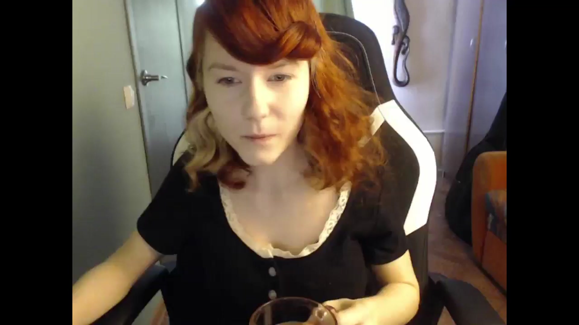 Gallery image thumbnail from NikiFoks18's myfreecams stream on, 03/28/2025, 05:39 image 1 of 20