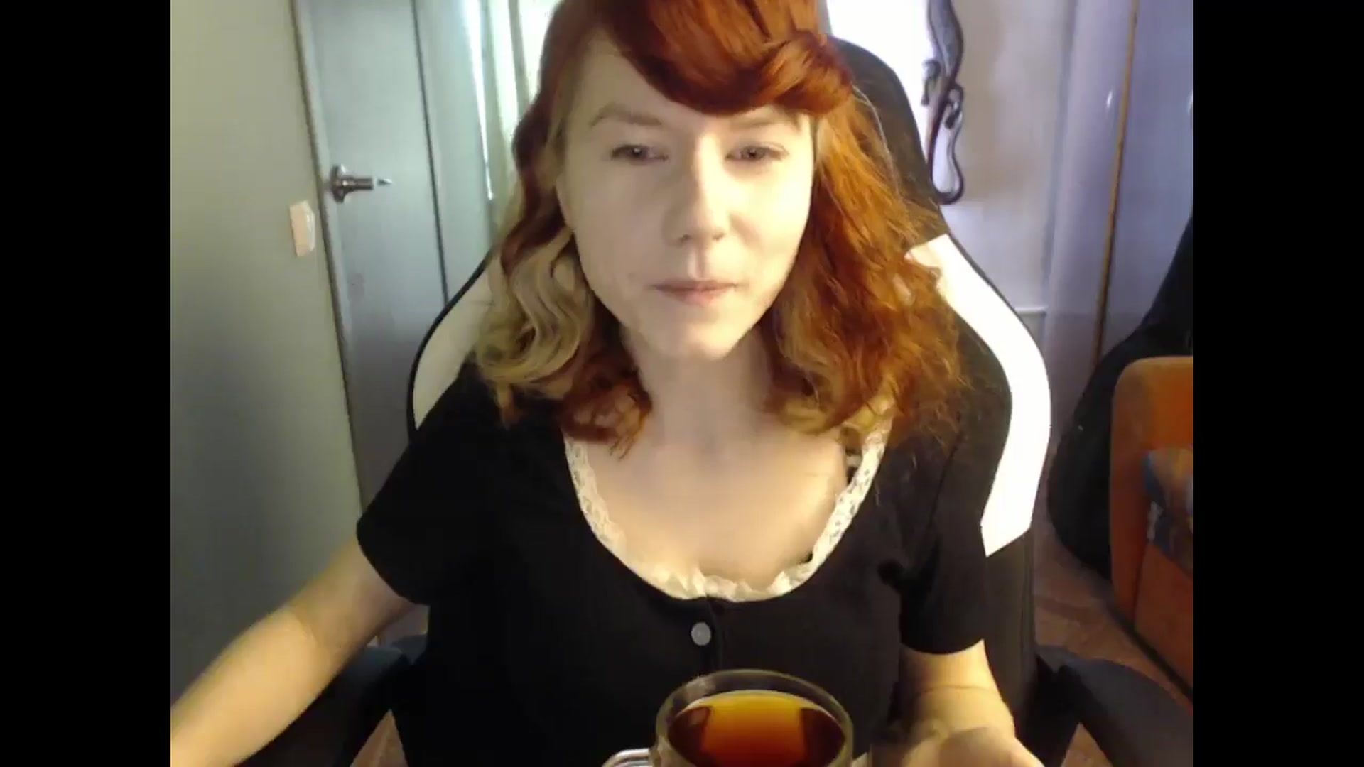Gallery image thumbnail from NikiFoks18's myfreecams stream on, 03/28/2025, 05:39 image 10 of 20