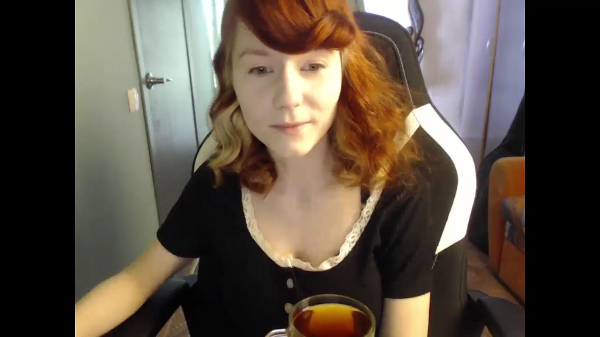 Gallery image thumbnail from NikiFoks18's myfreecams stream on, 03/28/2025, 05:39 image 6 of 20