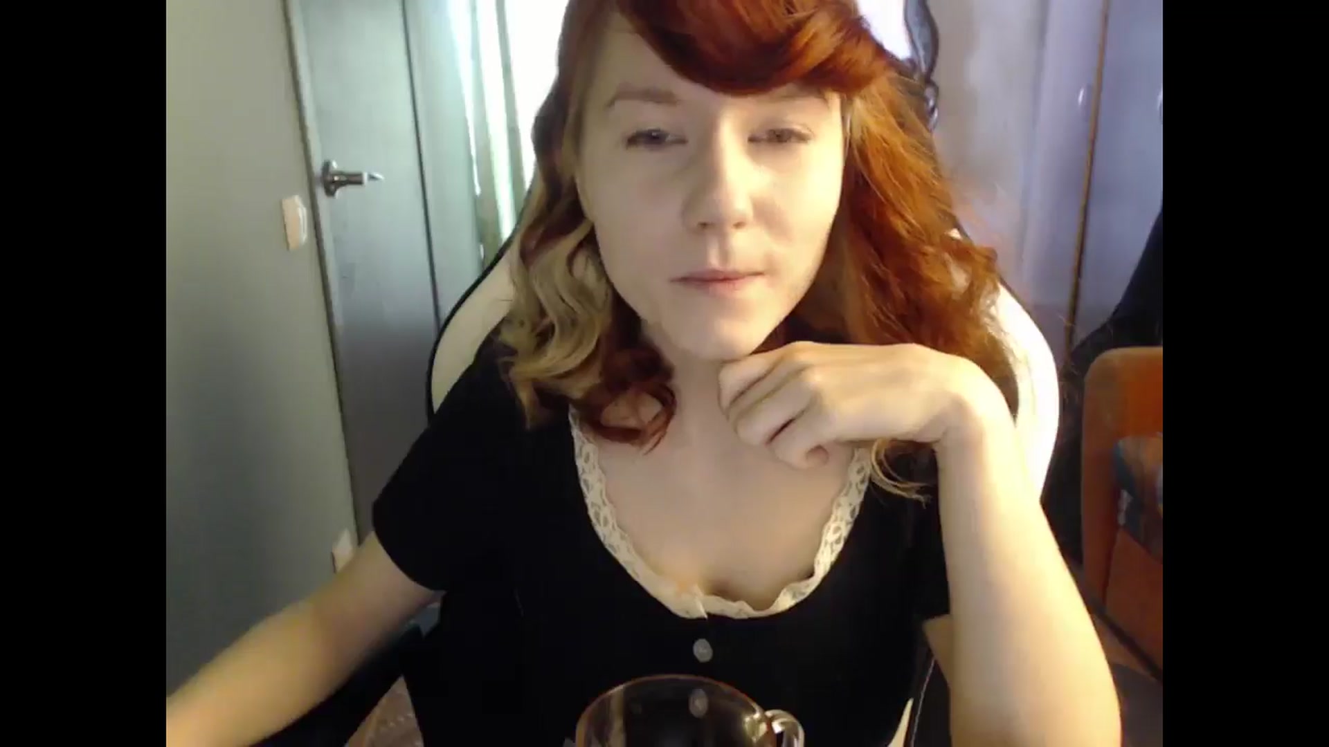 Gallery image thumbnail from NikiFoks18's myfreecams stream on, 03/28/2025, 05:39 image 4 of 20