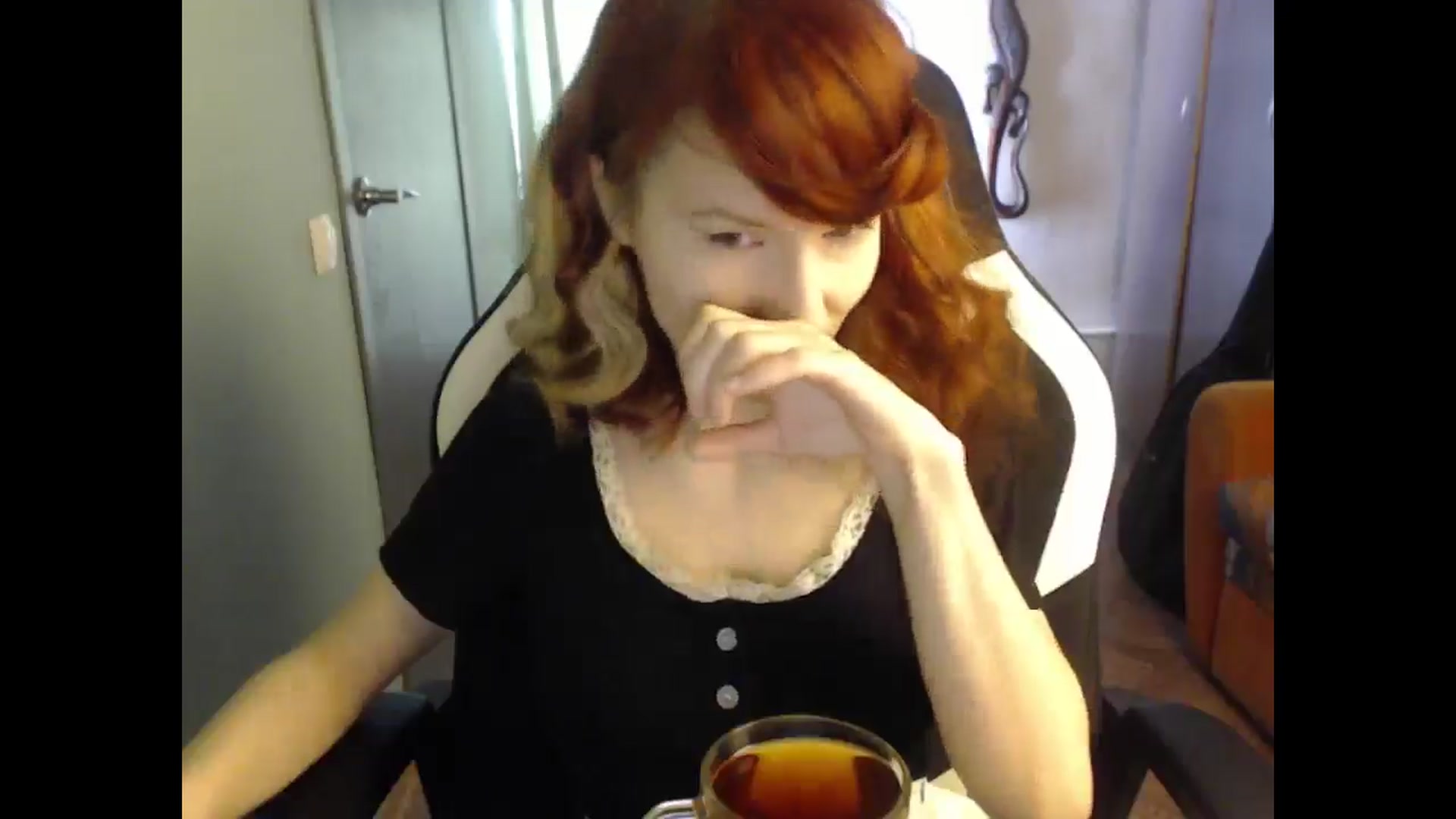 Gallery image thumbnail from NikiFoks18's myfreecams stream on, 03/28/2025, 05:39 image 11 of 20