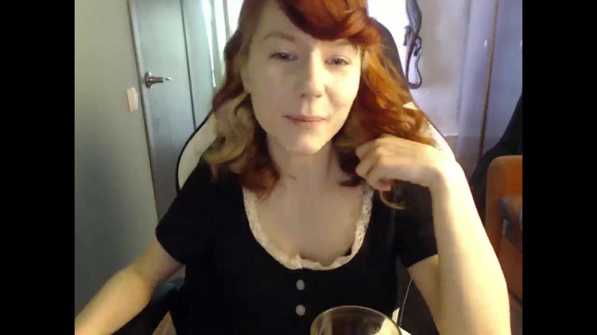 Gallery image thumbnail from NikiFoks18's myfreecams stream on, 03/28/2025, 05:39 image 18 of 20