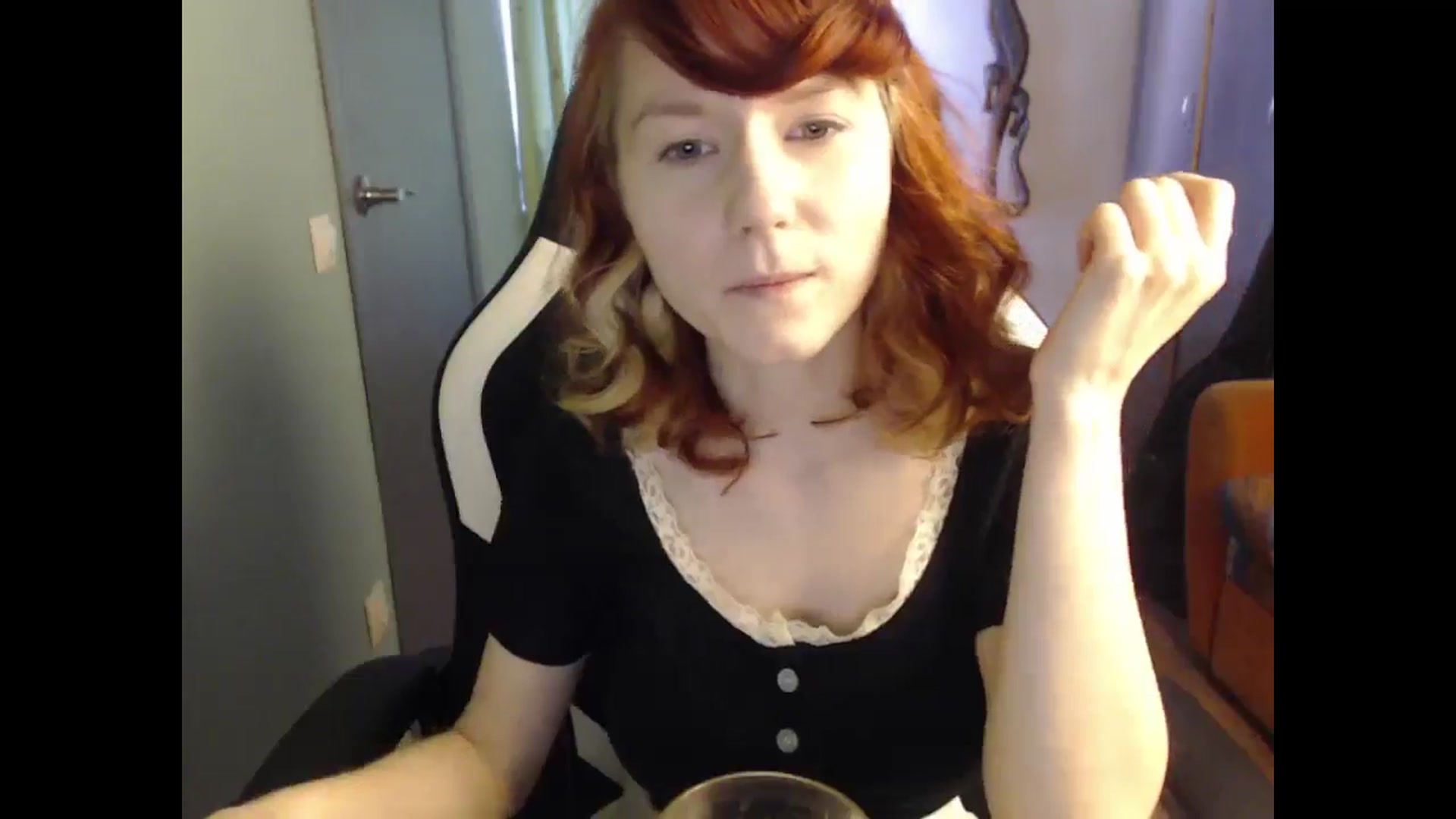 Gallery image thumbnail from NikiFoks18's myfreecams stream on, 03/28/2025, 07:32 image 19 of 20