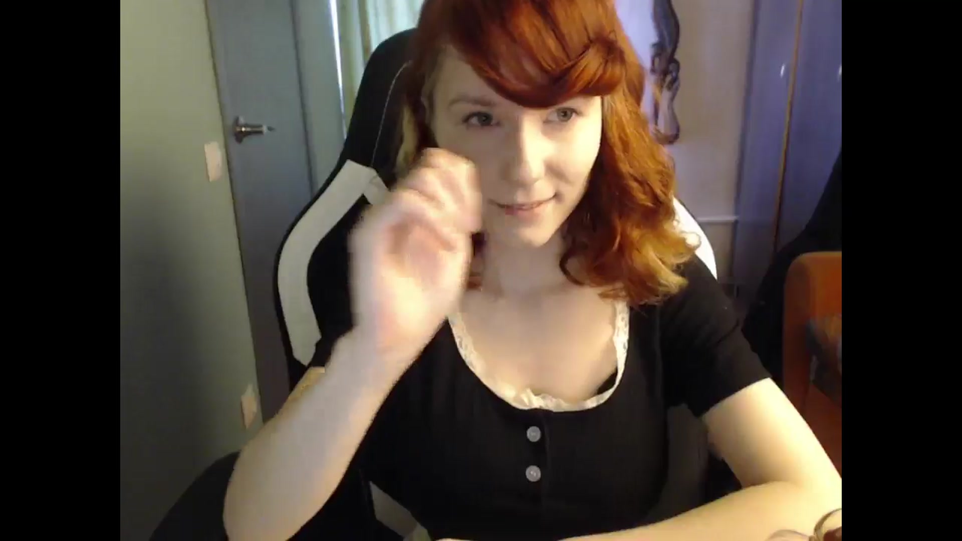 Gallery image thumbnail from NikiFoks18's myfreecams stream on, 03/28/2025, 09:19 image 8 of 20