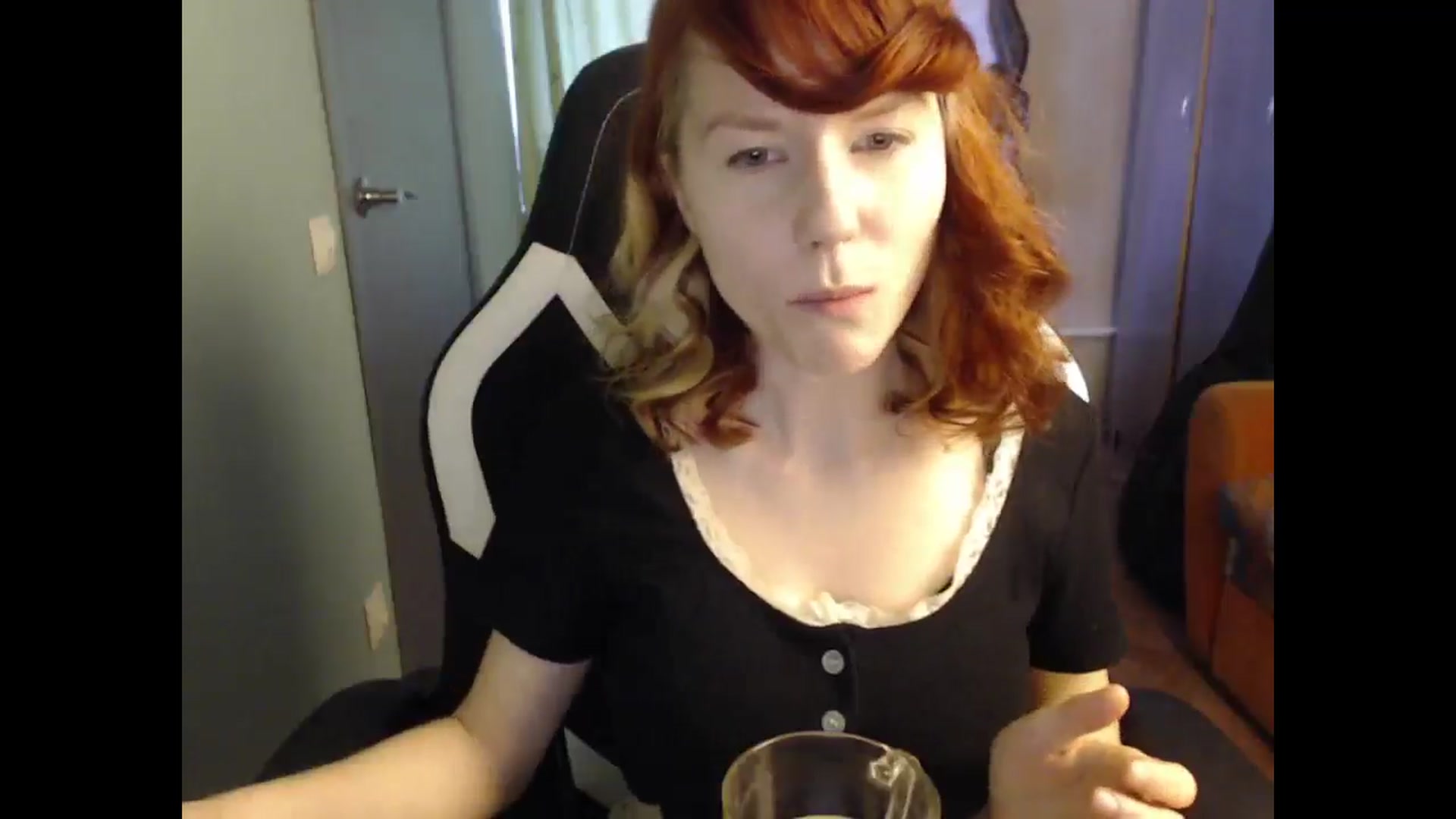 Gallery image thumbnail from NikiFoks18's myfreecams stream on, 03/28/2025, 09:19 image 15 of 20