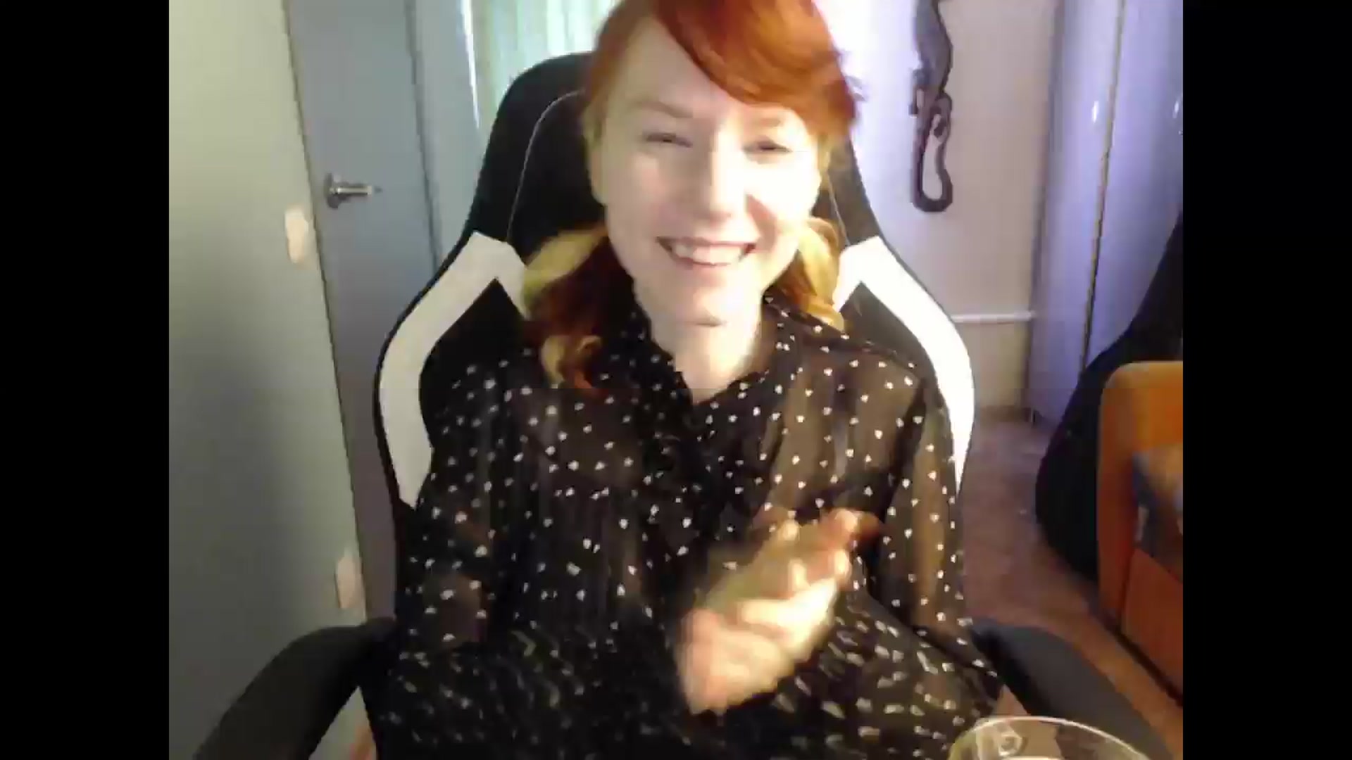 Gallery image thumbnail from NikiFoks18's myfreecams stream on, 03/29/2025, 08:04 image 1 of 20