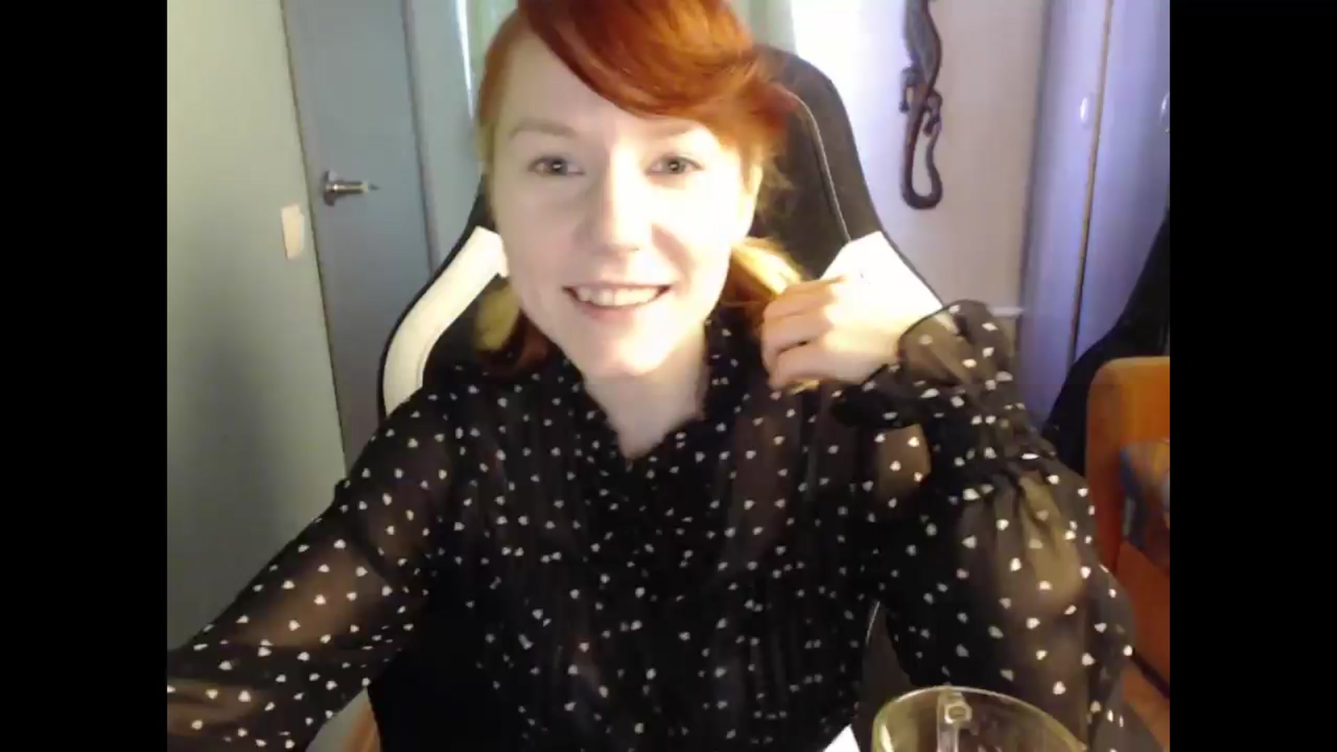Gallery image thumbnail from NikiFoks18's myfreecams stream on, 03/29/2025, 08:04 image 11 of 20