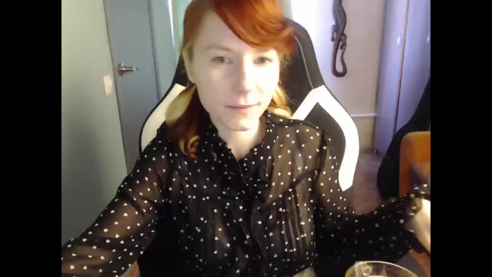 Gallery image thumbnail from NikiFoks18's myfreecams stream on, 03/29/2025, 08:04 image 3 of 20