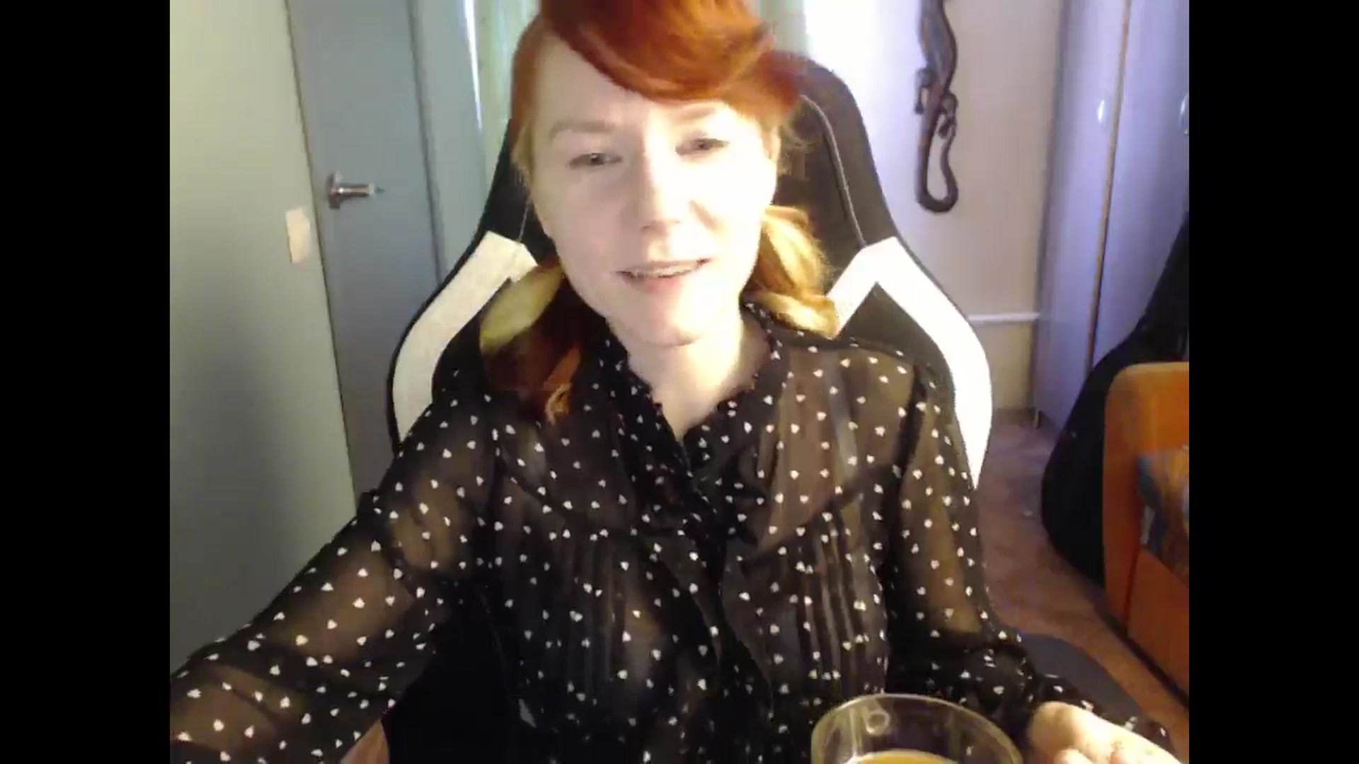 Gallery image thumbnail from NikiFoks18's myfreecams stream on, 03/29/2025, 08:04 image 9 of 20