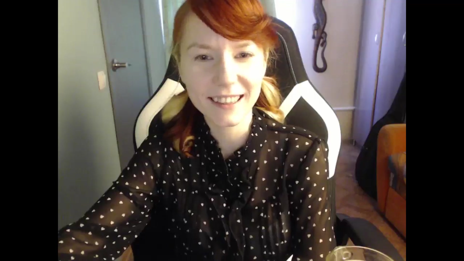 Gallery image thumbnail from NikiFoks18's myfreecams stream on, 03/29/2025, 08:04 image 2 of 20