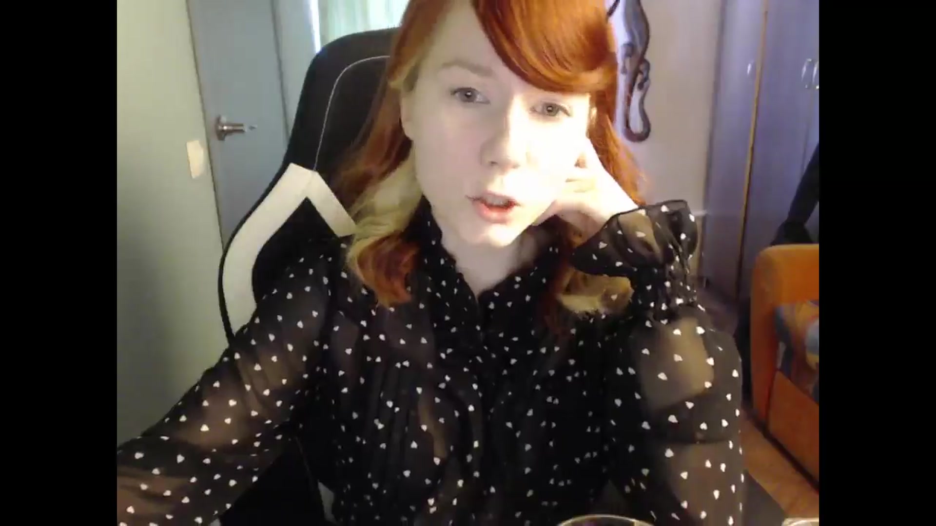 Gallery image thumbnail from NikiFoks18's myfreecams stream on, 03/30/2025, 07:23 image 2 of 20