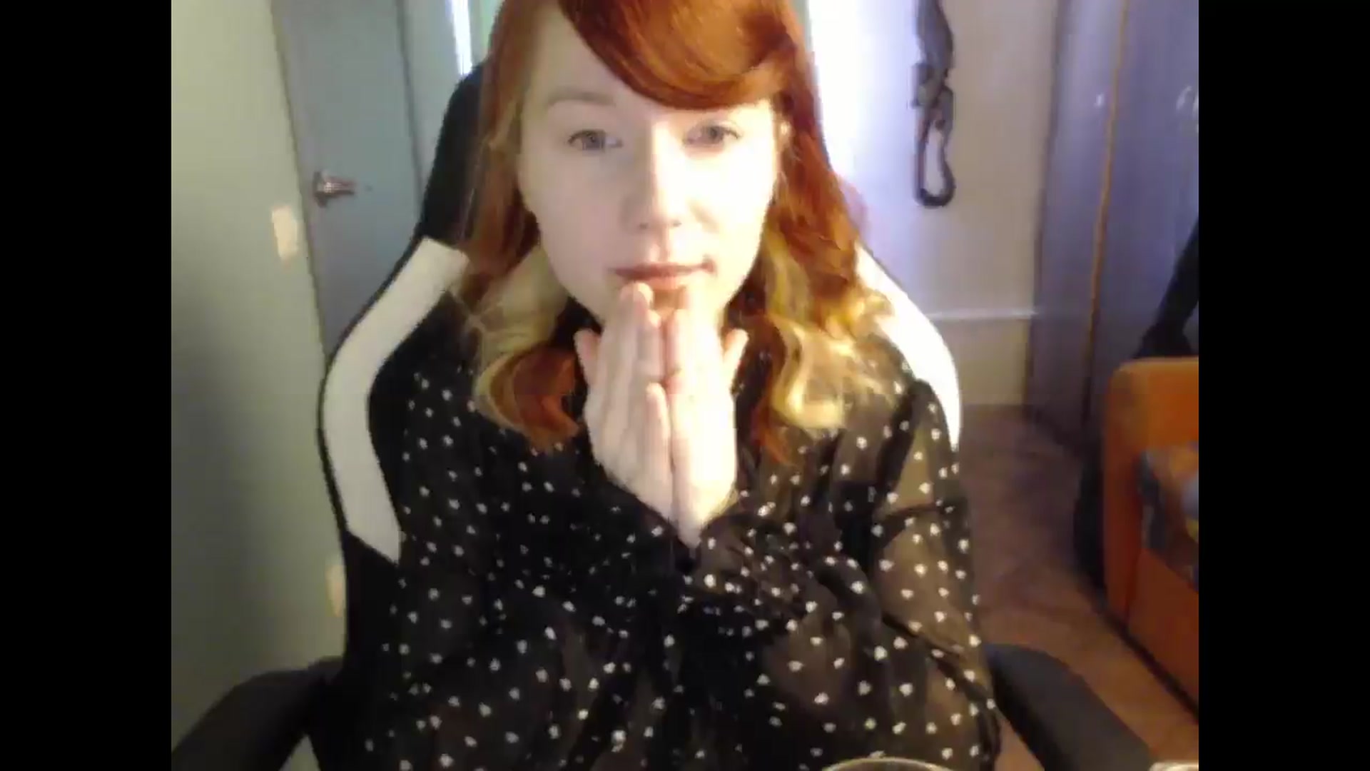 Gallery image thumbnail from NikiFoks18's myfreecams stream on, 03/30/2025, 07:23 image 4 of 20