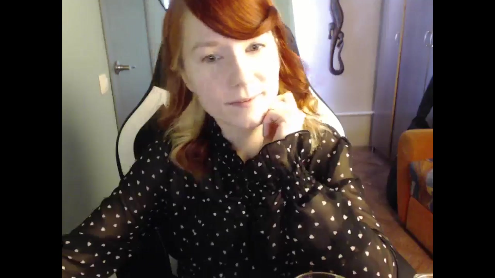 Gallery image thumbnail from NikiFoks18's myfreecams stream on, 03/30/2025, 07:23 image 3 of 20