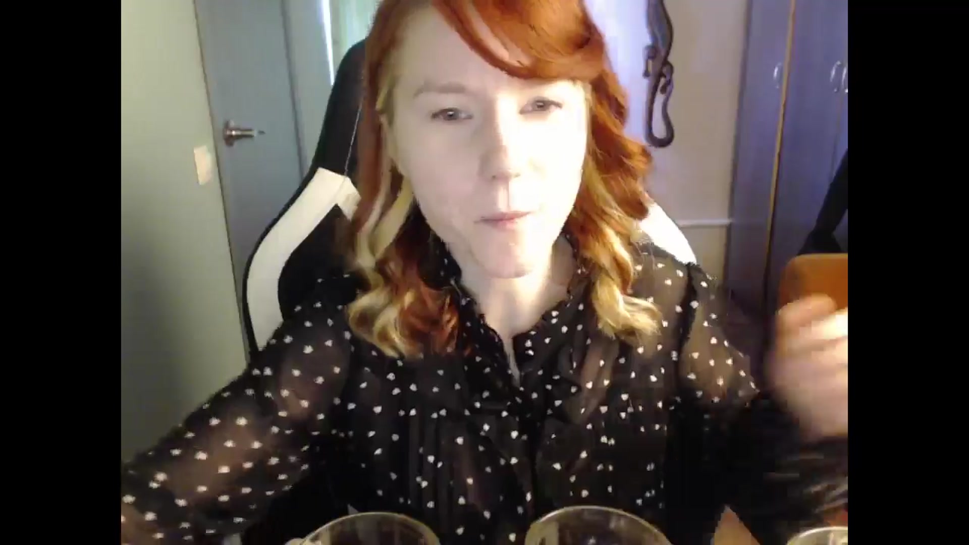 Gallery image thumbnail from NikiFoks18's myfreecams stream on, 03/30/2025, 09:48 image 7 of 20