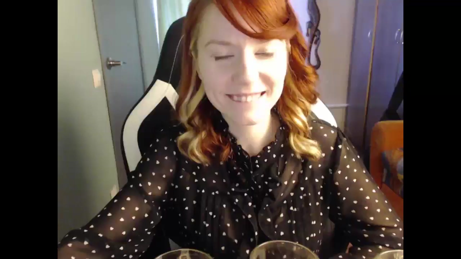 Gallery image thumbnail from NikiFoks18's myfreecams stream on, 03/30/2025, 09:48 image 4 of 20