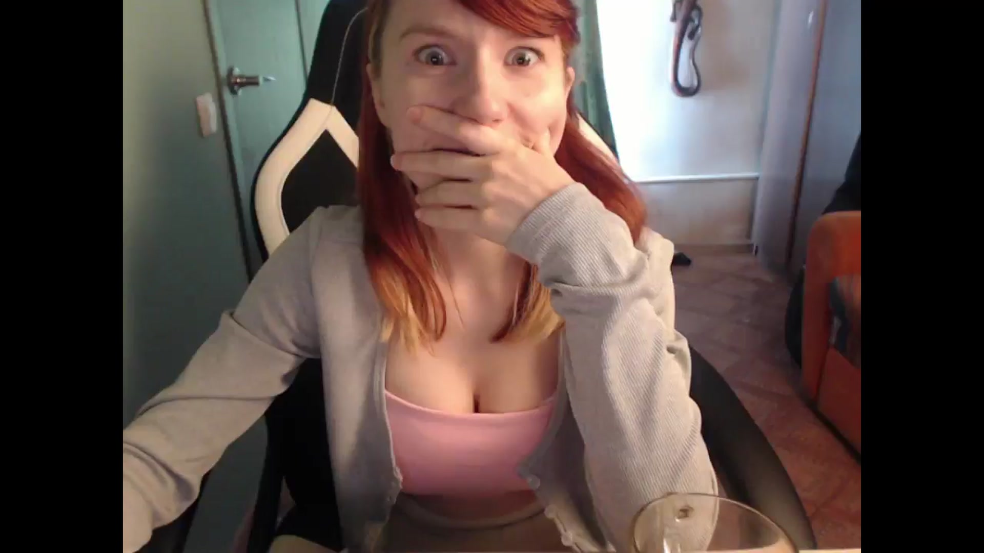 Gallery image thumbnail from NikiFoks18's myfreecams stream on, 04/08/2025, 06:40 image 2 of 20