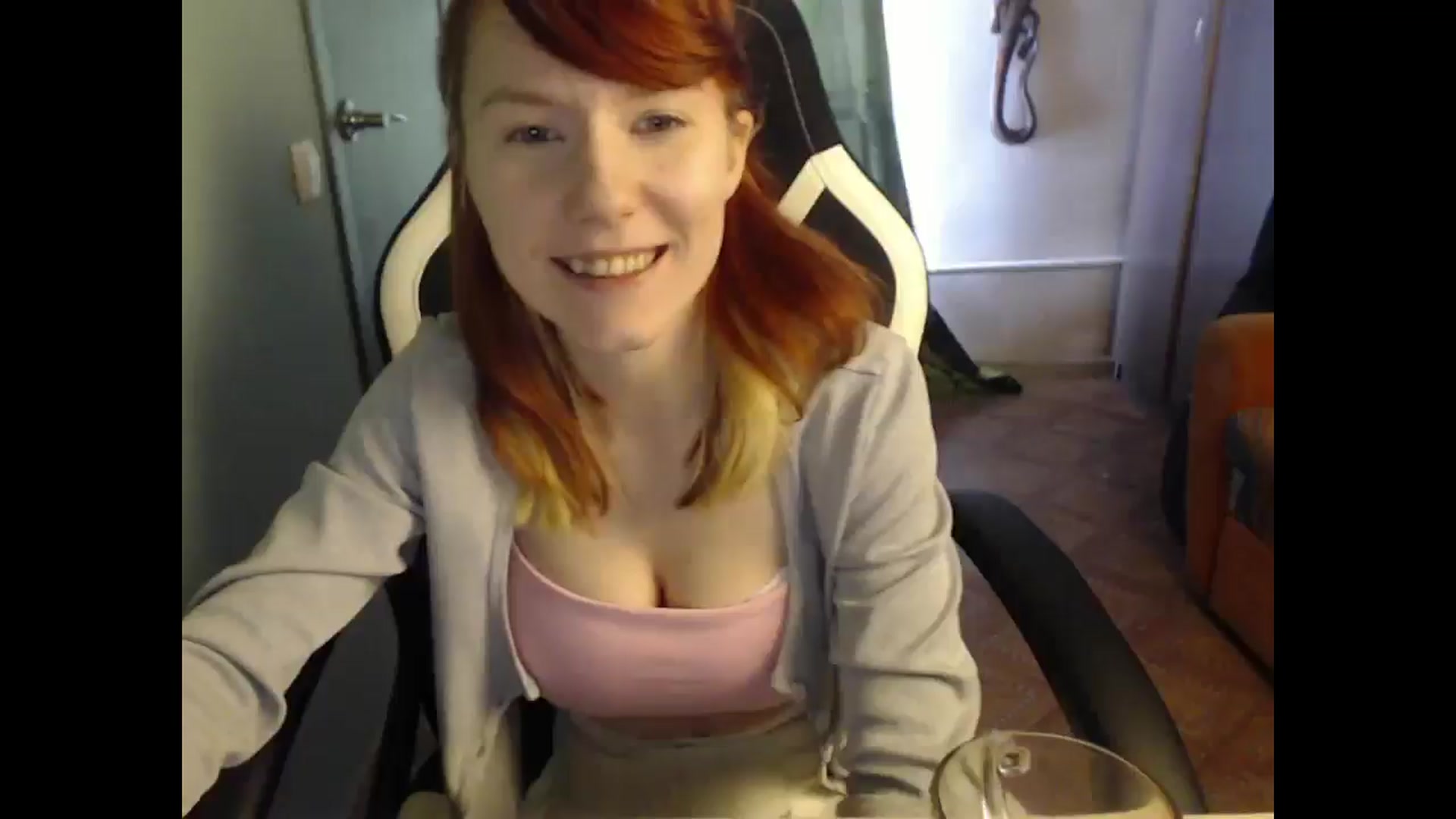 Gallery image thumbnail from NikiFoks18's myfreecams stream on, 04/08/2025, 06:40 image 1 of 20