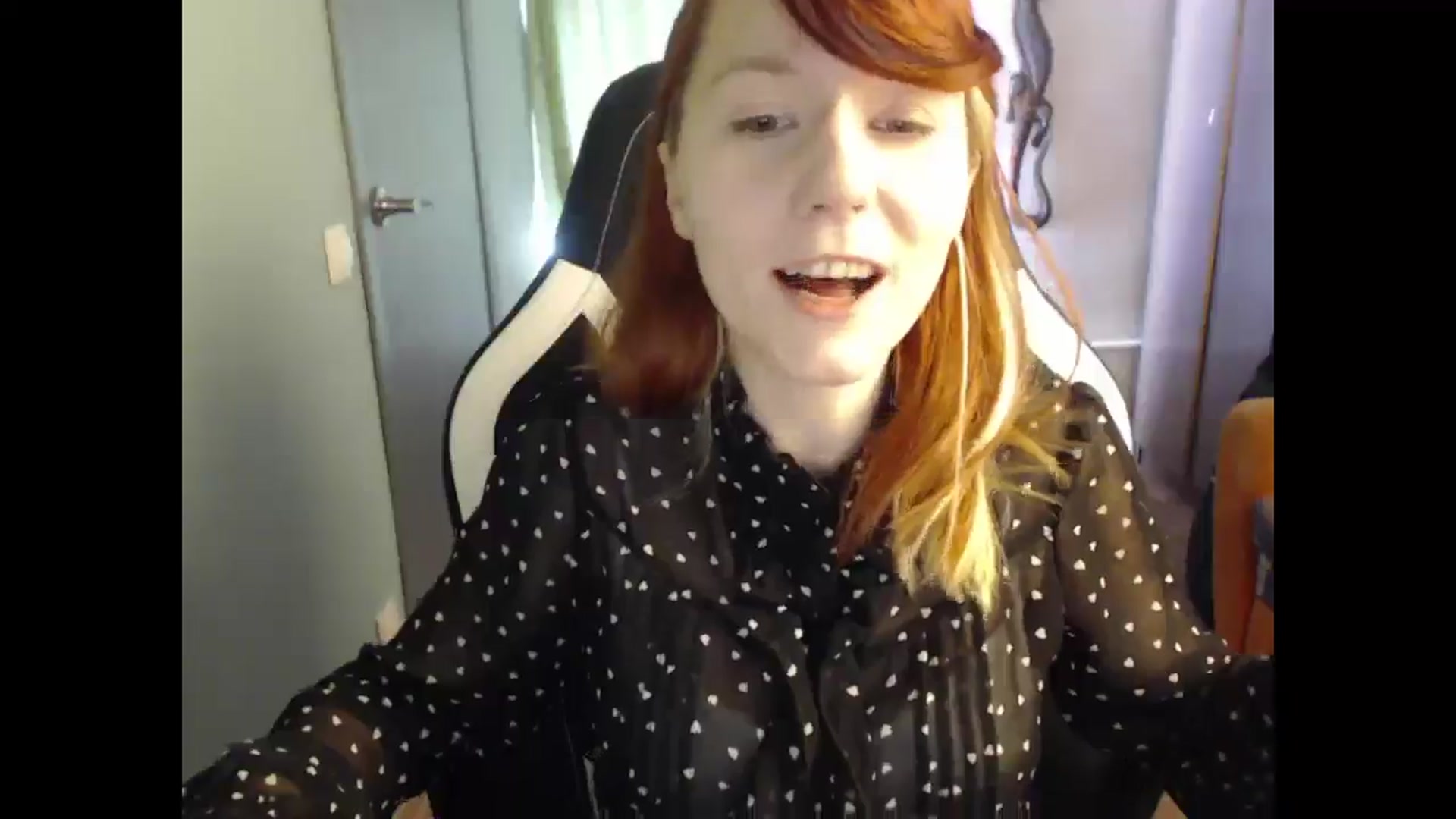 Gallery image thumbnail from NikiFoks18's myfreecams stream on, 04/11/2025, 06:45 image 16 of 20