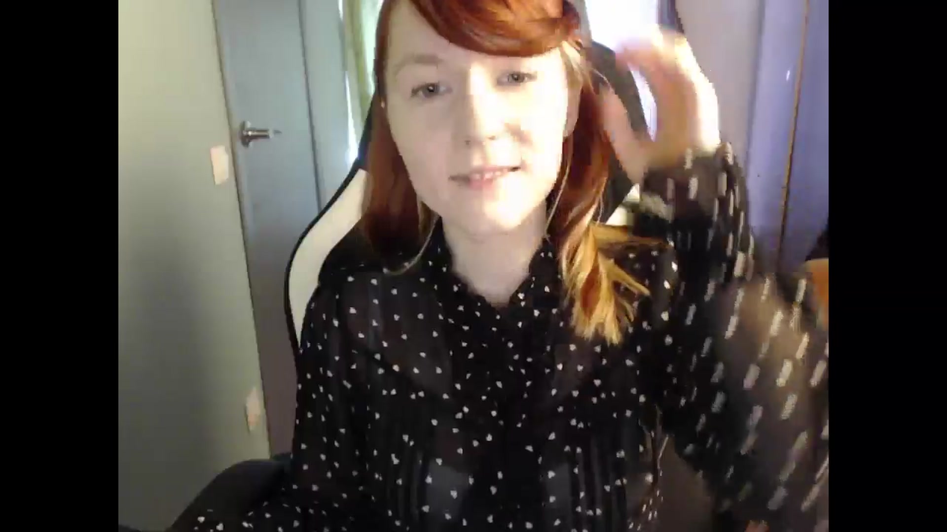 Gallery image thumbnail from NikiFoks18's myfreecams stream on, 04/11/2025, 06:45 image 13 of 20
