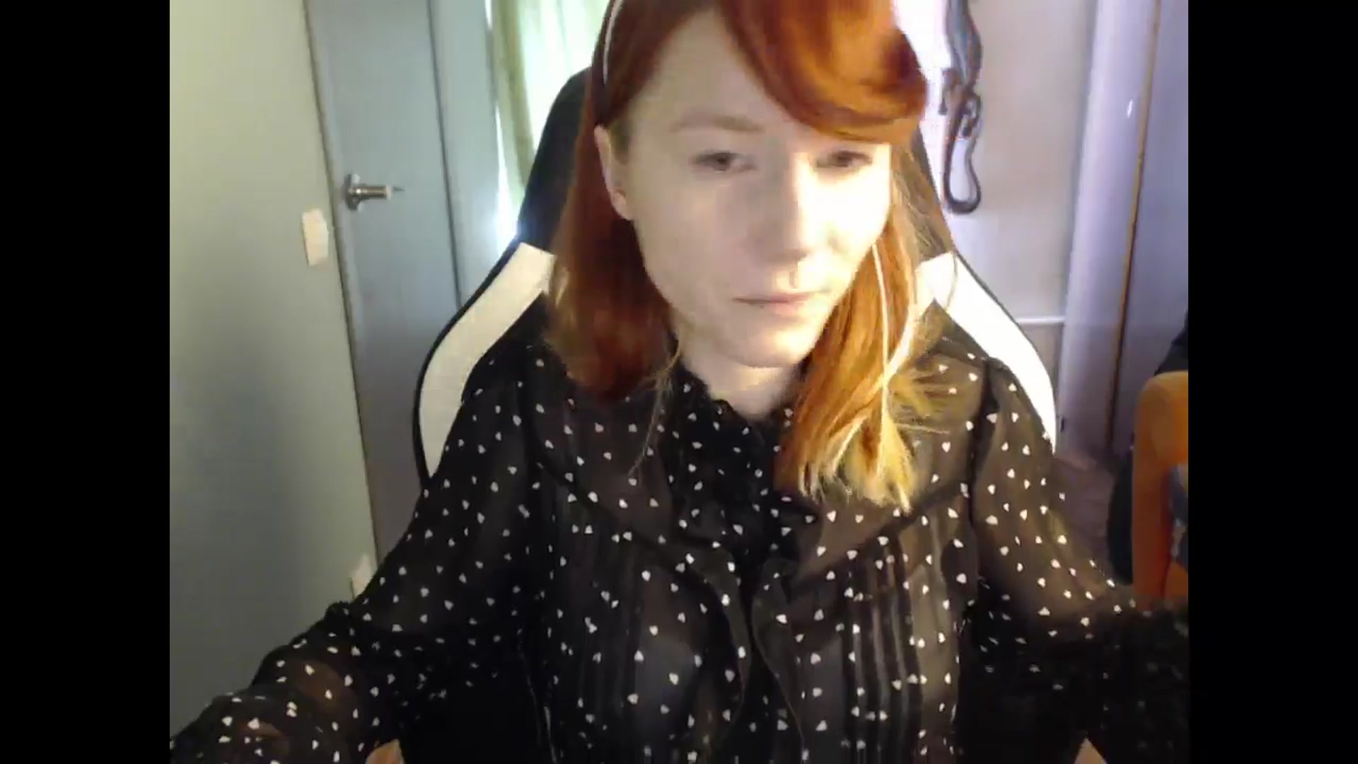 Gallery image thumbnail from NikiFoks18's myfreecams stream on, 04/11/2025, 06:45 image 17 of 20