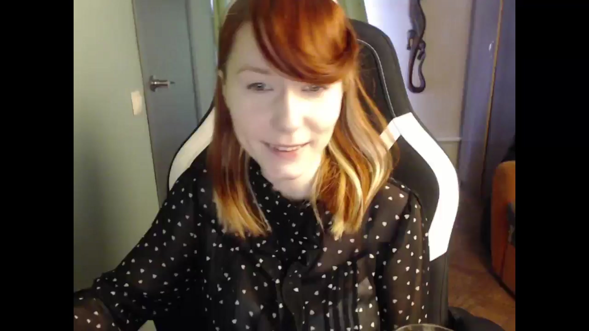 Gallery image thumbnail from NikiFoks18's myfreecams stream on, 04/11/2025, 09:06 image 1 of 20
