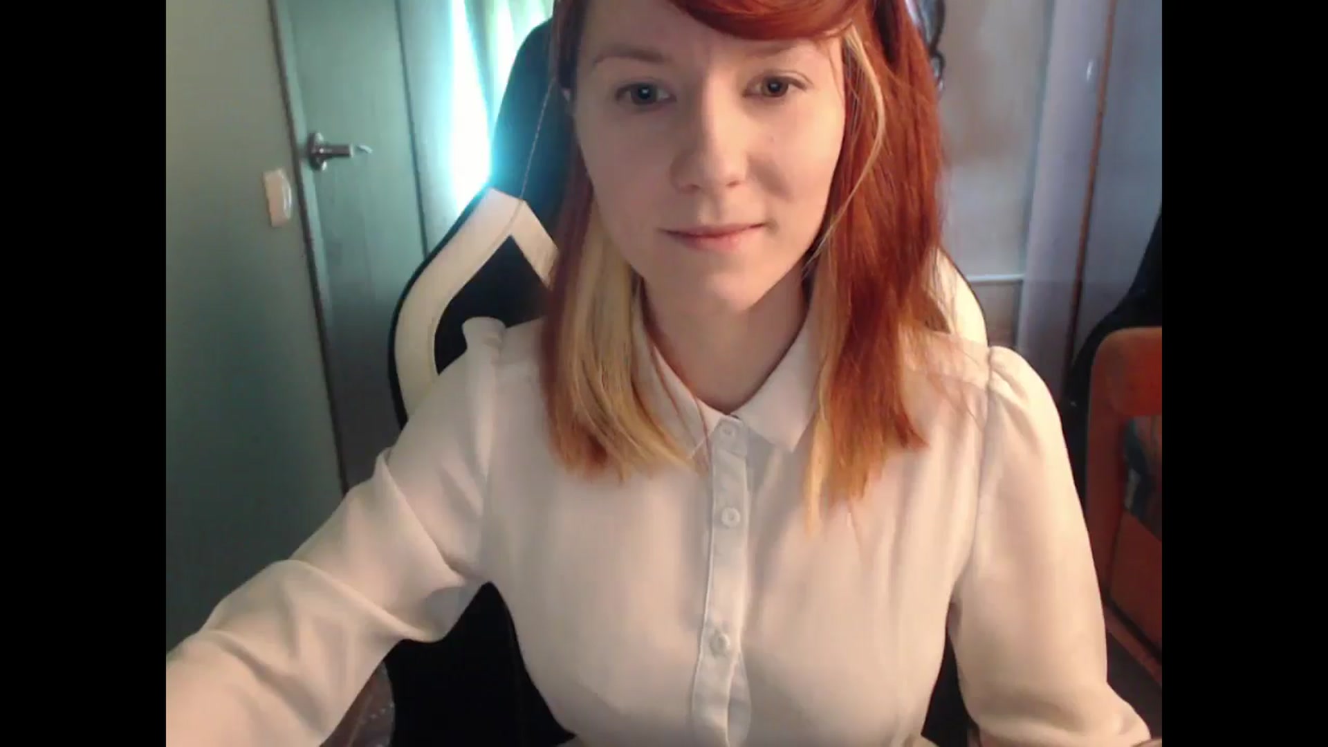 Gallery image thumbnail from NikiFoks18's myfreecams stream on, 04/14/2025, 06:39 image 7 of 20