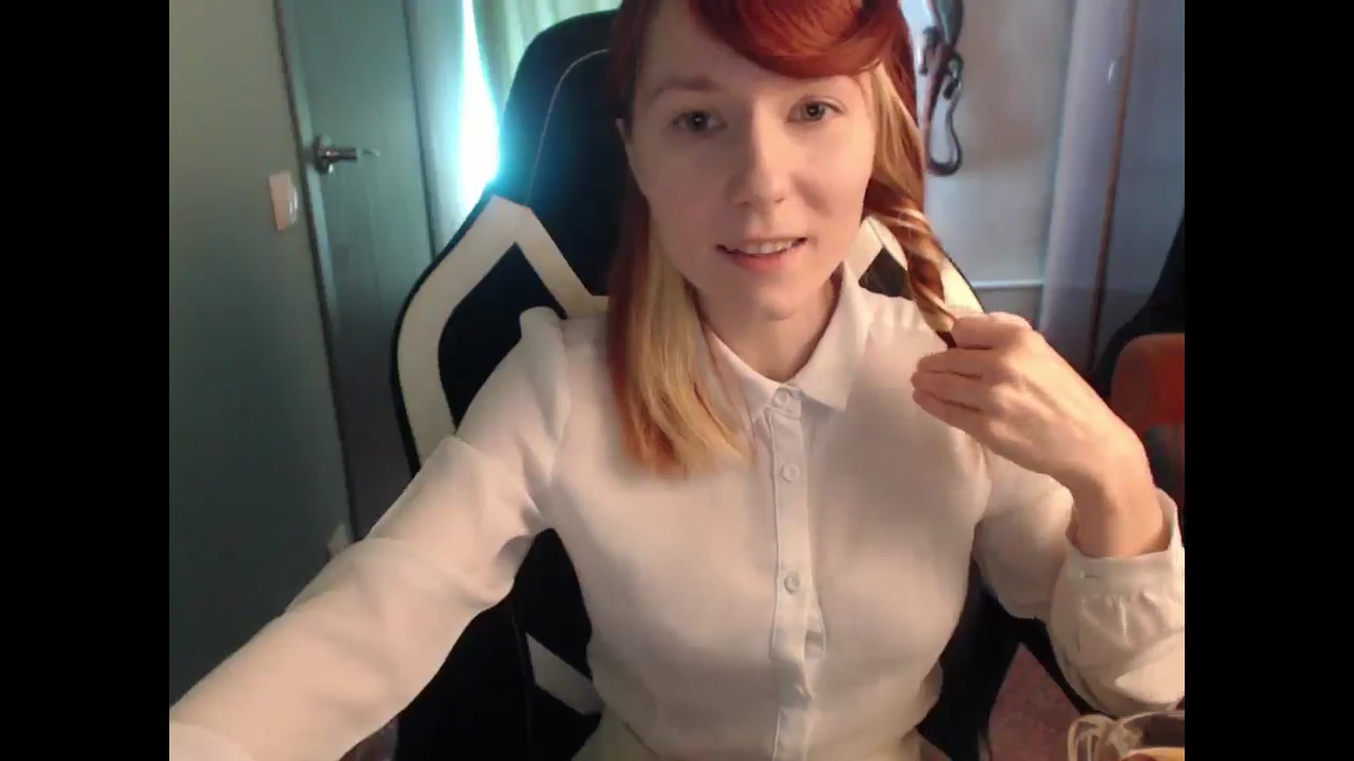Gallery image thumbnail from NikiFoks18's myfreecams stream on, 04/14/2025, 06:39 image 16 of 20
