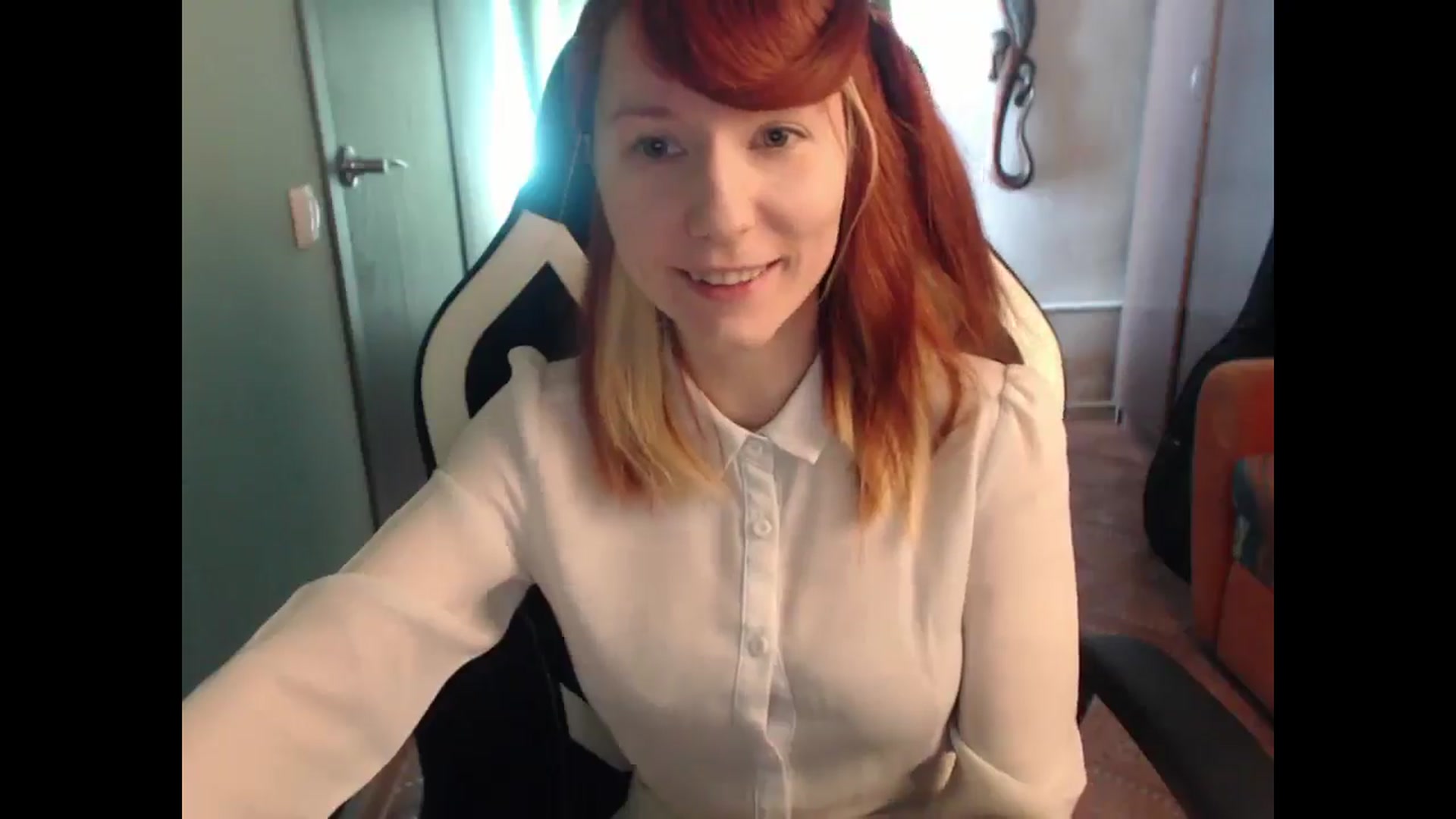 Gallery image thumbnail from NikiFoks18's myfreecams stream on, 04/14/2025, 06:39 image 5 of 20