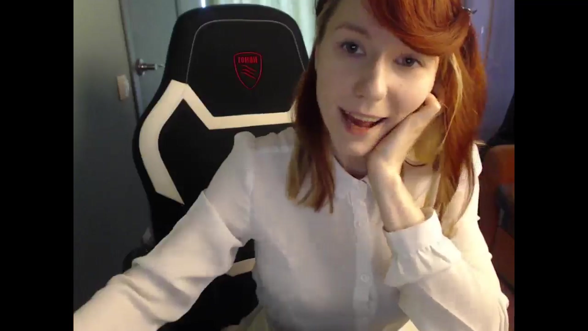 Gallery image thumbnail from NikiFoks18's myfreecams stream on, 04/14/2025, 08:40 image 7 of 20
