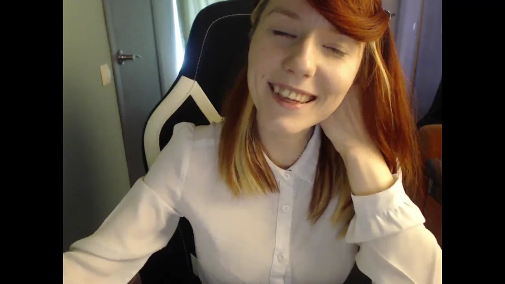Gallery image thumbnail from NikiFoks18's myfreecams stream on, 04/14/2025, 08:40 image 4 of 20