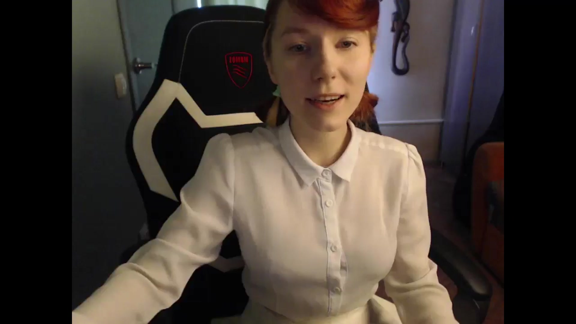 Gallery image thumbnail from NikiFoks18's myfreecams stream on, 04/14/2025, 08:40 image 9 of 20