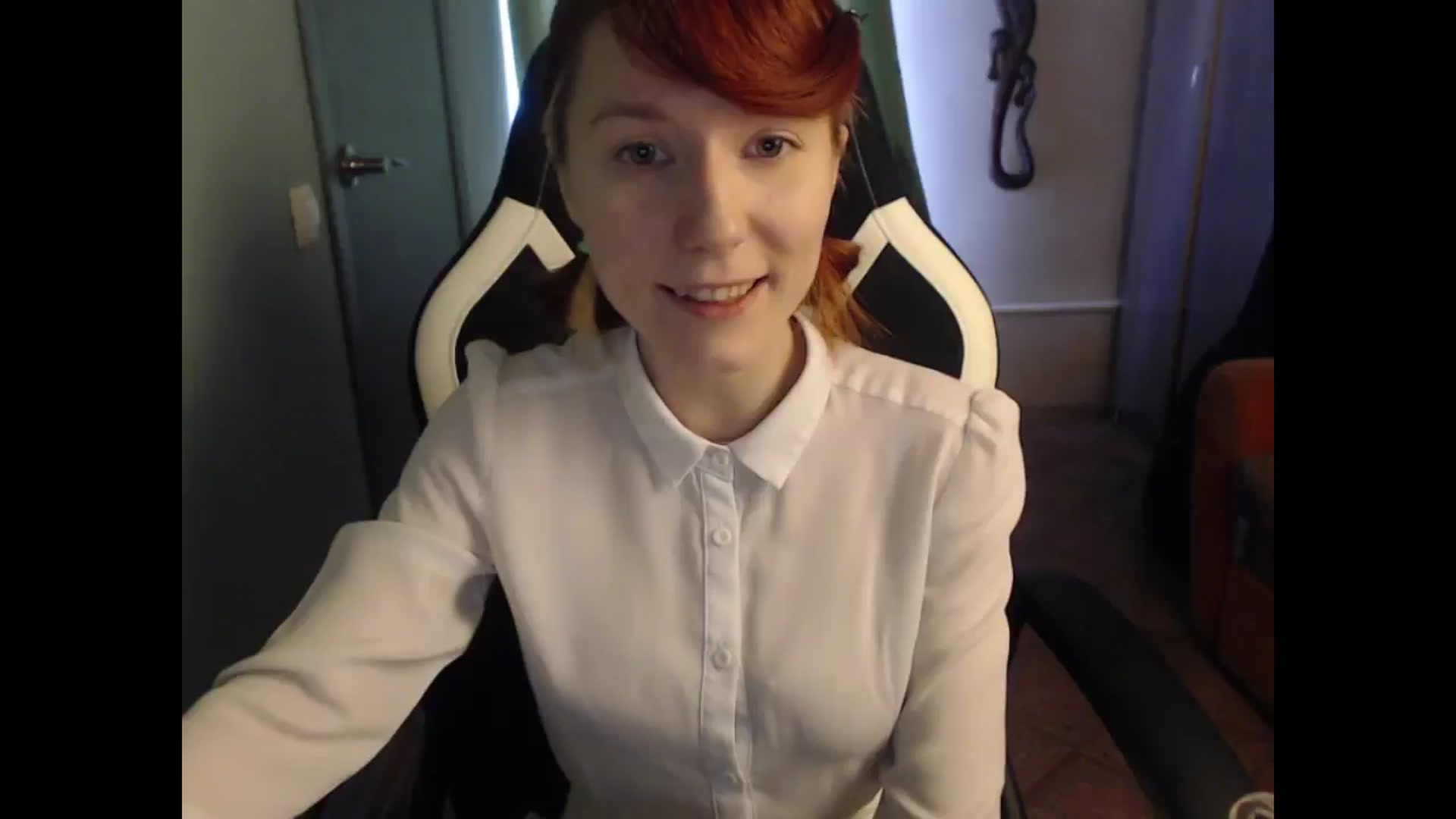 Gallery image thumbnail from NikiFoks18's myfreecams stream on, 04/14/2025, 08:40 image 18 of 20