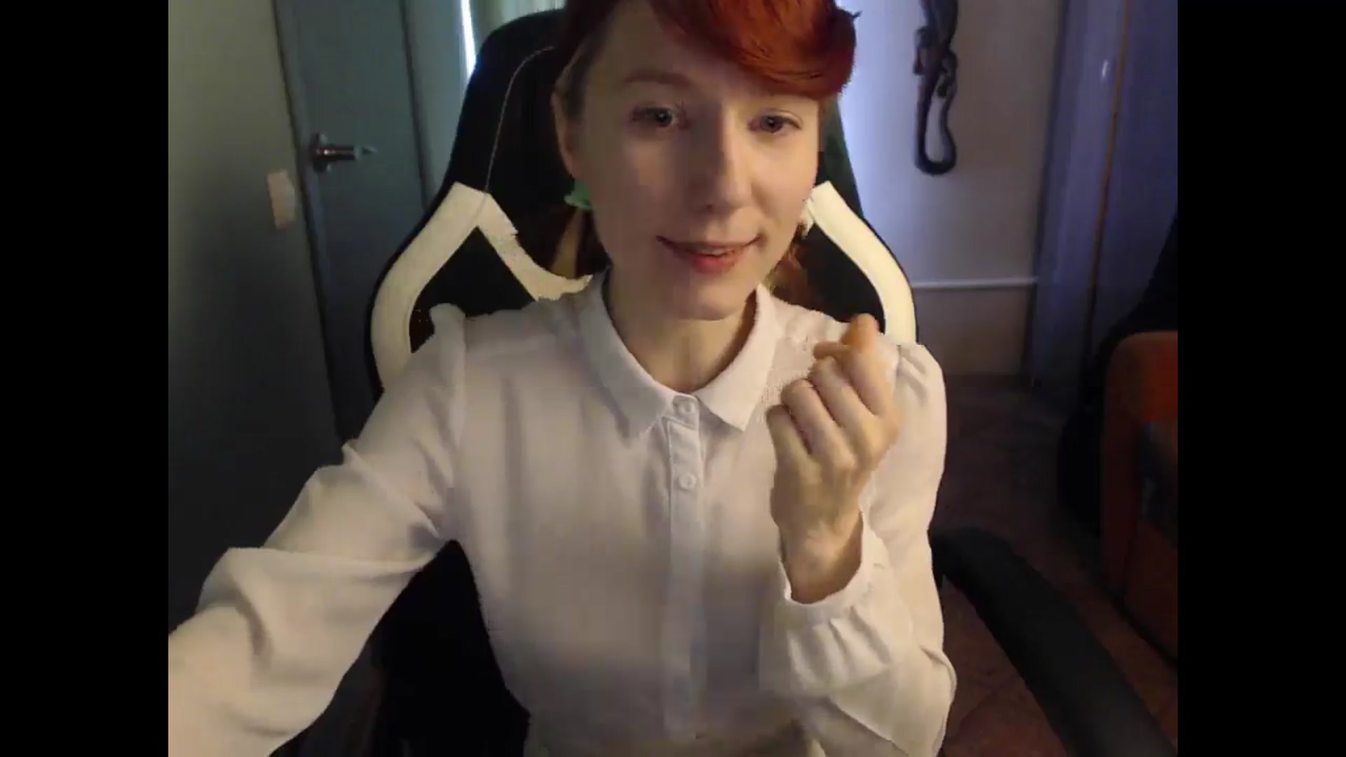 Gallery image thumbnail from NikiFoks18's myfreecams stream on, 04/14/2025, 08:40 image 11 of 20