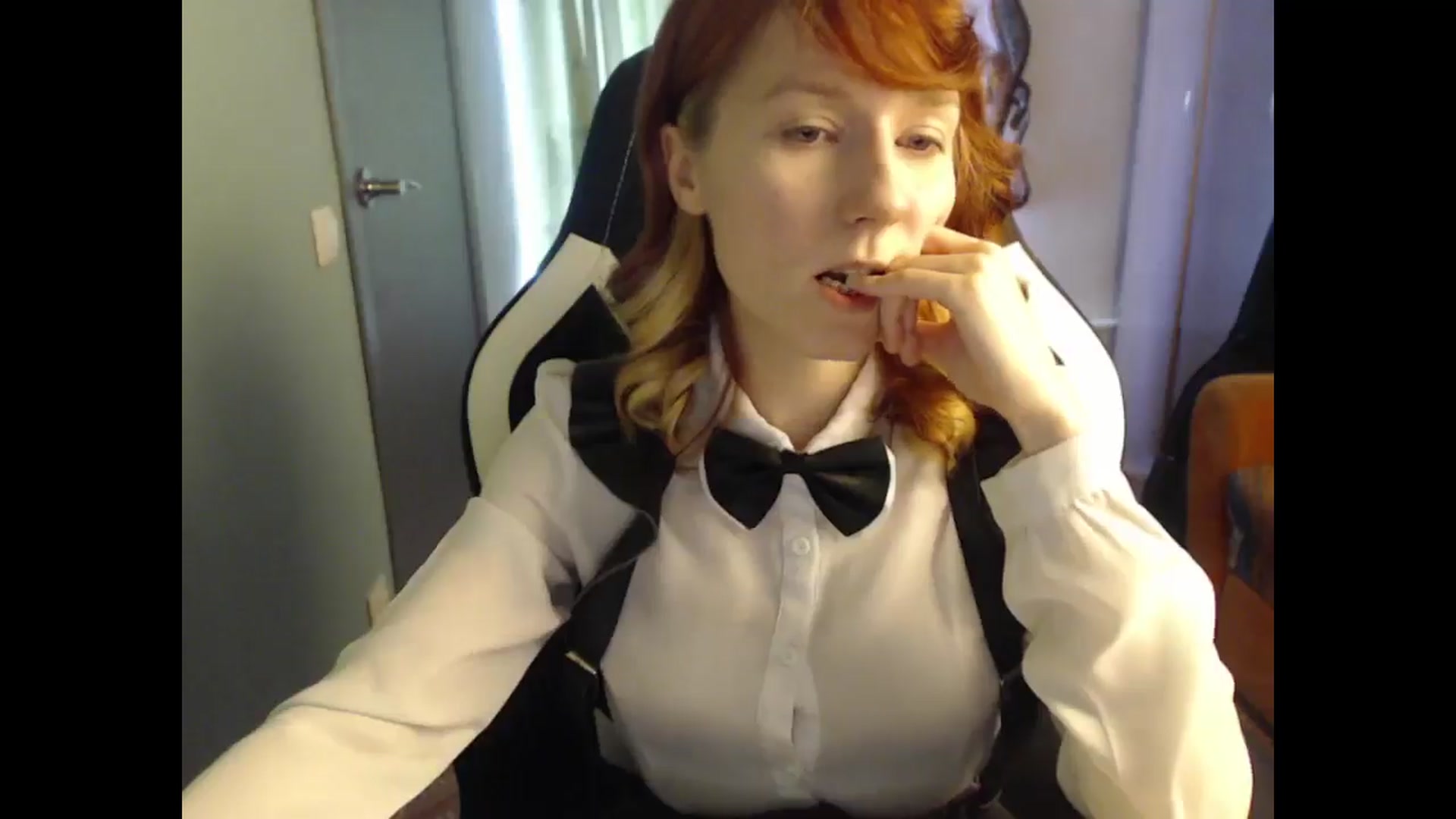 Gallery image thumbnail from NikiFoks18's myfreecams stream on, 04/16/2025, 07:05 image 12 of 20