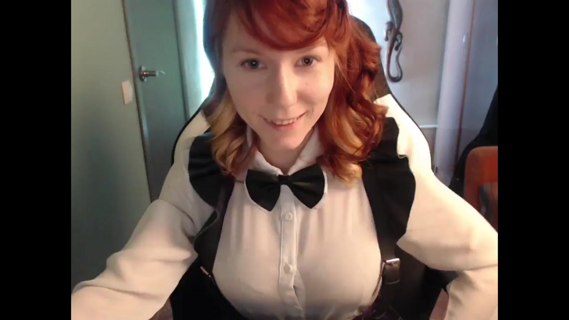 Gallery image thumbnail from NikiFoks18's myfreecams stream on, 04/16/2025, 07:05 image 9 of 20