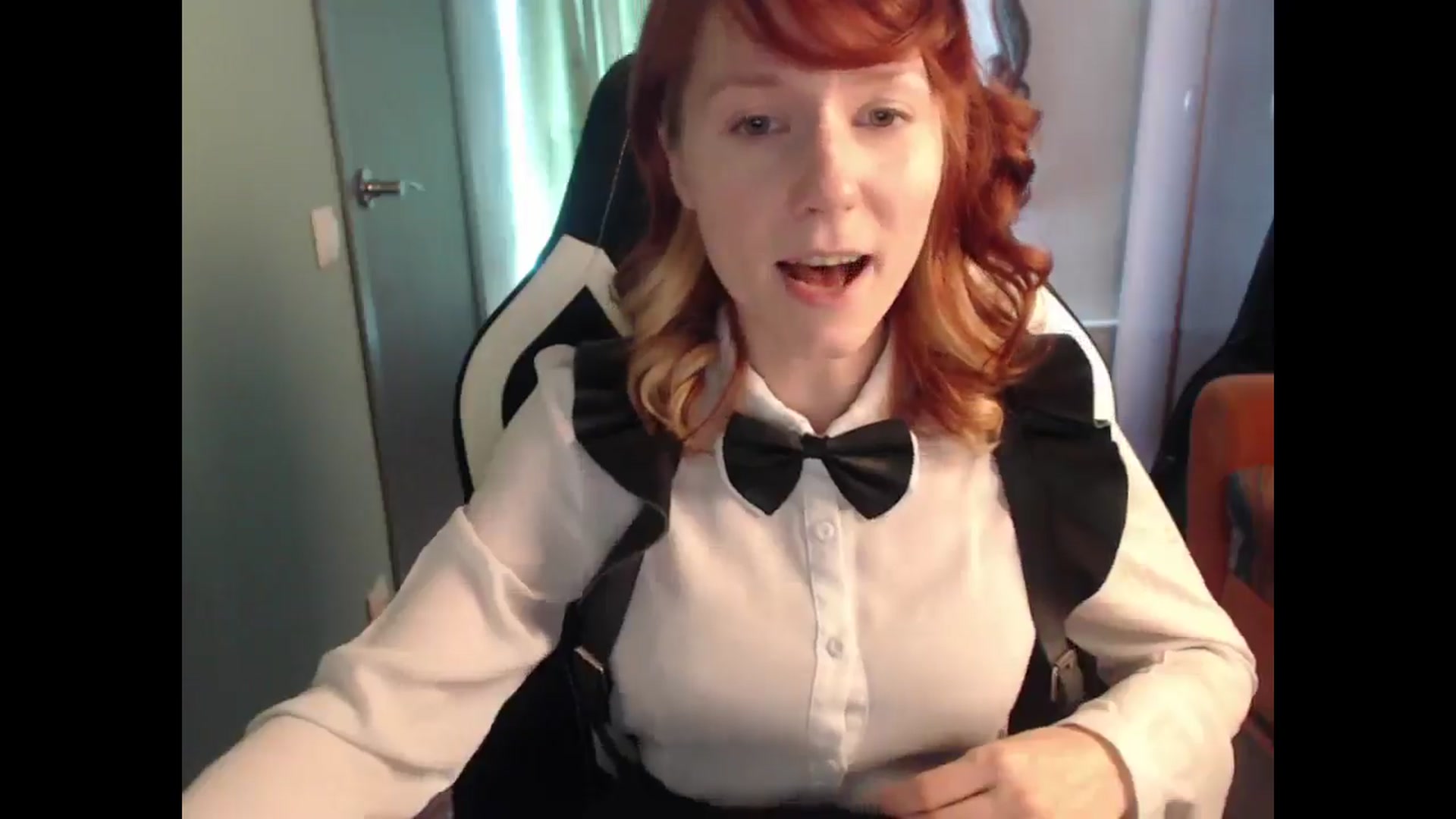 Gallery image thumbnail from NikiFoks18's myfreecams stream on, 04/16/2025, 07:05 image 10 of 20