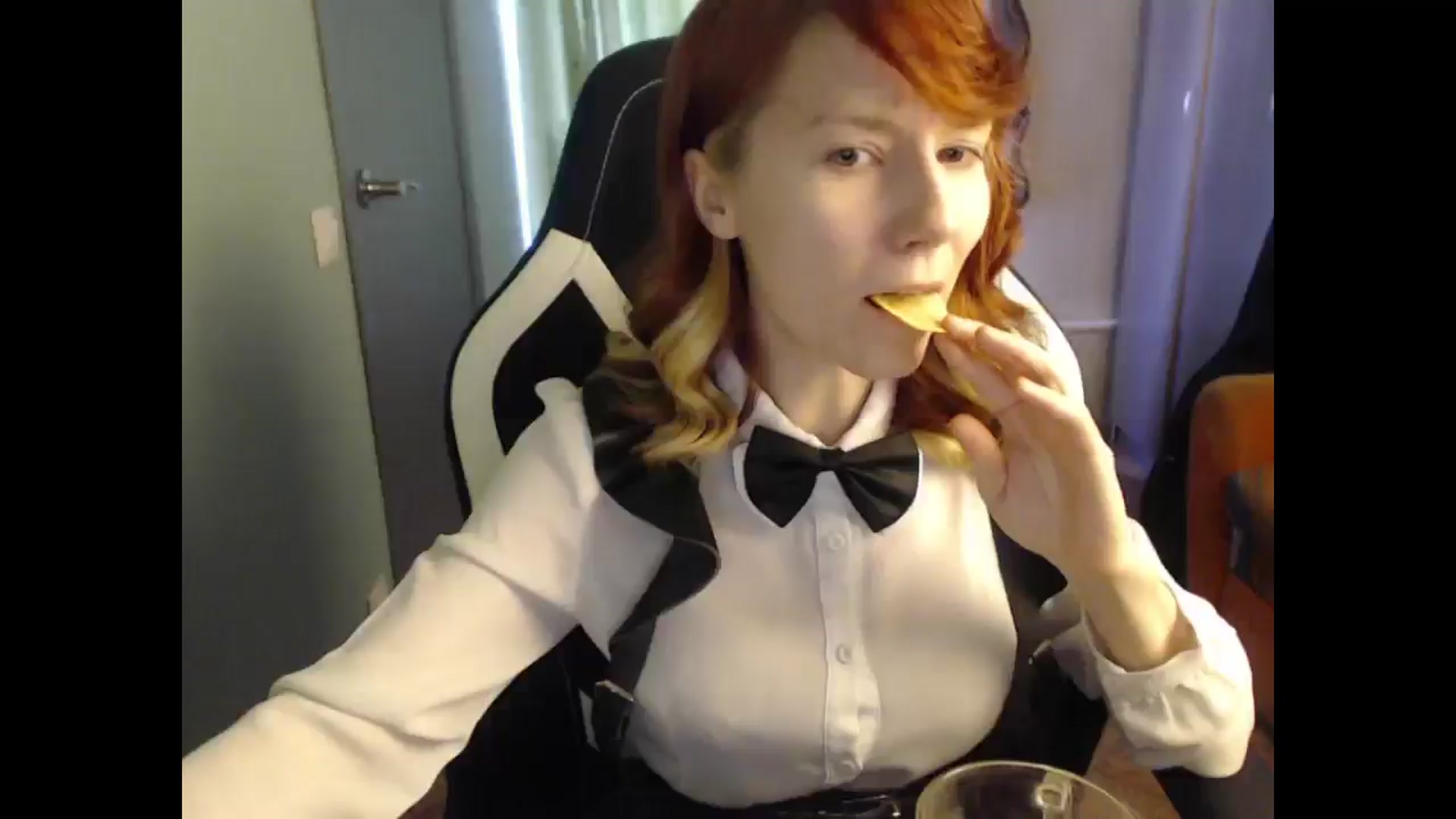 Gallery image thumbnail from NikiFoks18's myfreecams stream on, 04/16/2025, 09:14 image 7 of 20